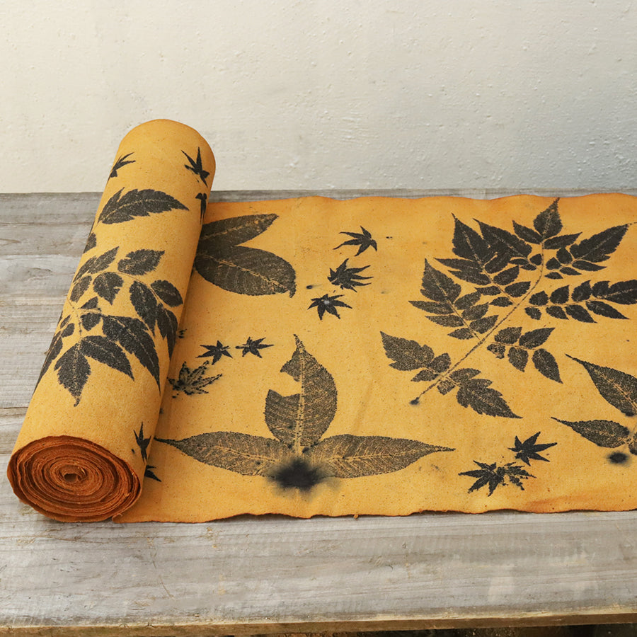 this is Chinese hand dyed tea table cloth tea mat