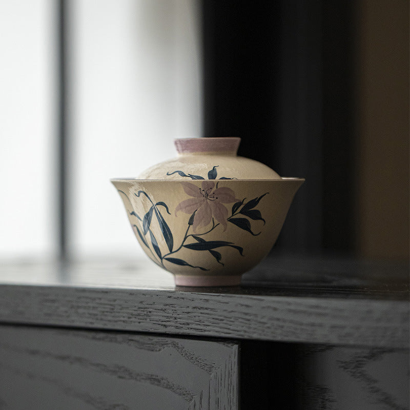 This is a cosmetic clay gaiwan teapot