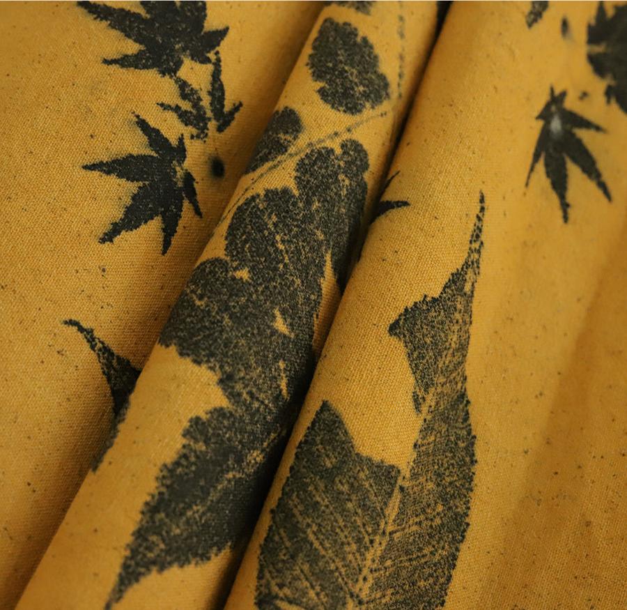 this is Chinese hand dyed tea table cloth tea mat