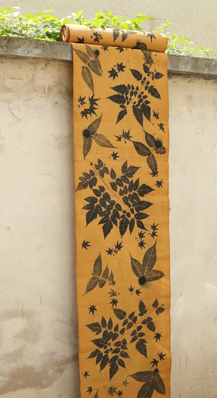 this is Chinese hand dyed tea table cloth tea mat