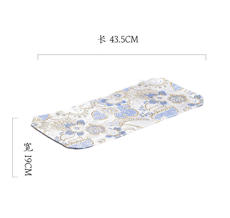 This is a silk brocade chaxi tea mat. this is a waterproof table cloth