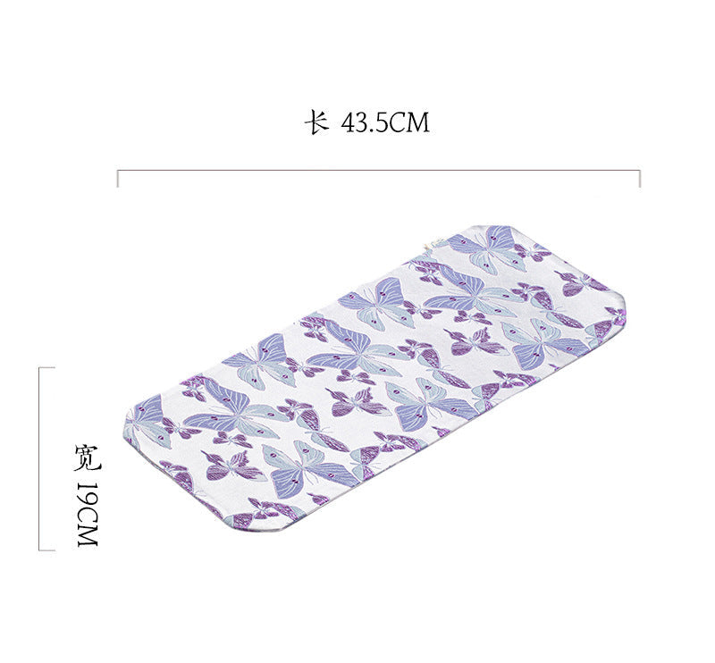 This is a silk brocade chaxi tea mat. this is a waterproof table cloth