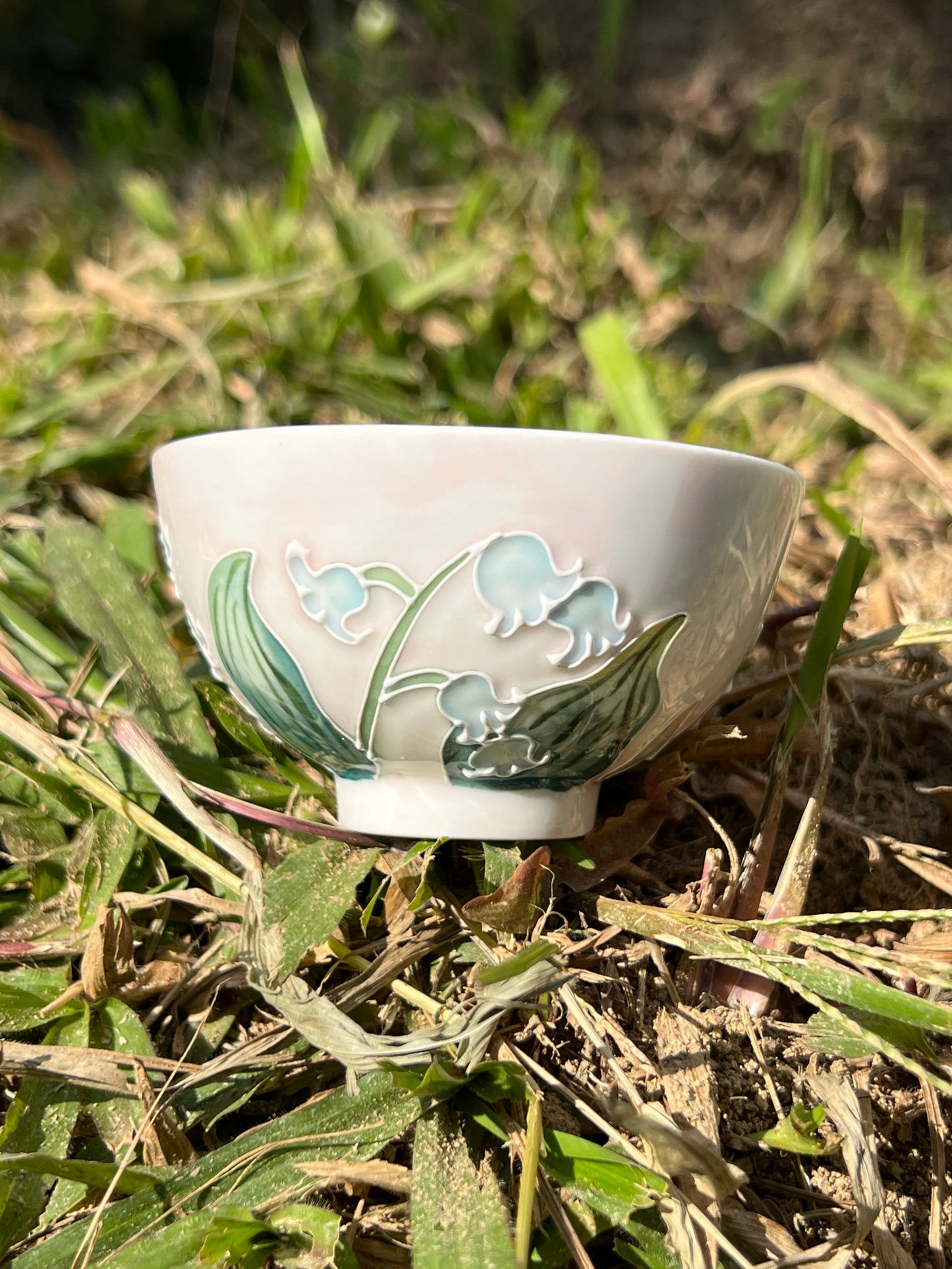 This is Chinese Arita ware teacup. this is a ceramic teacup