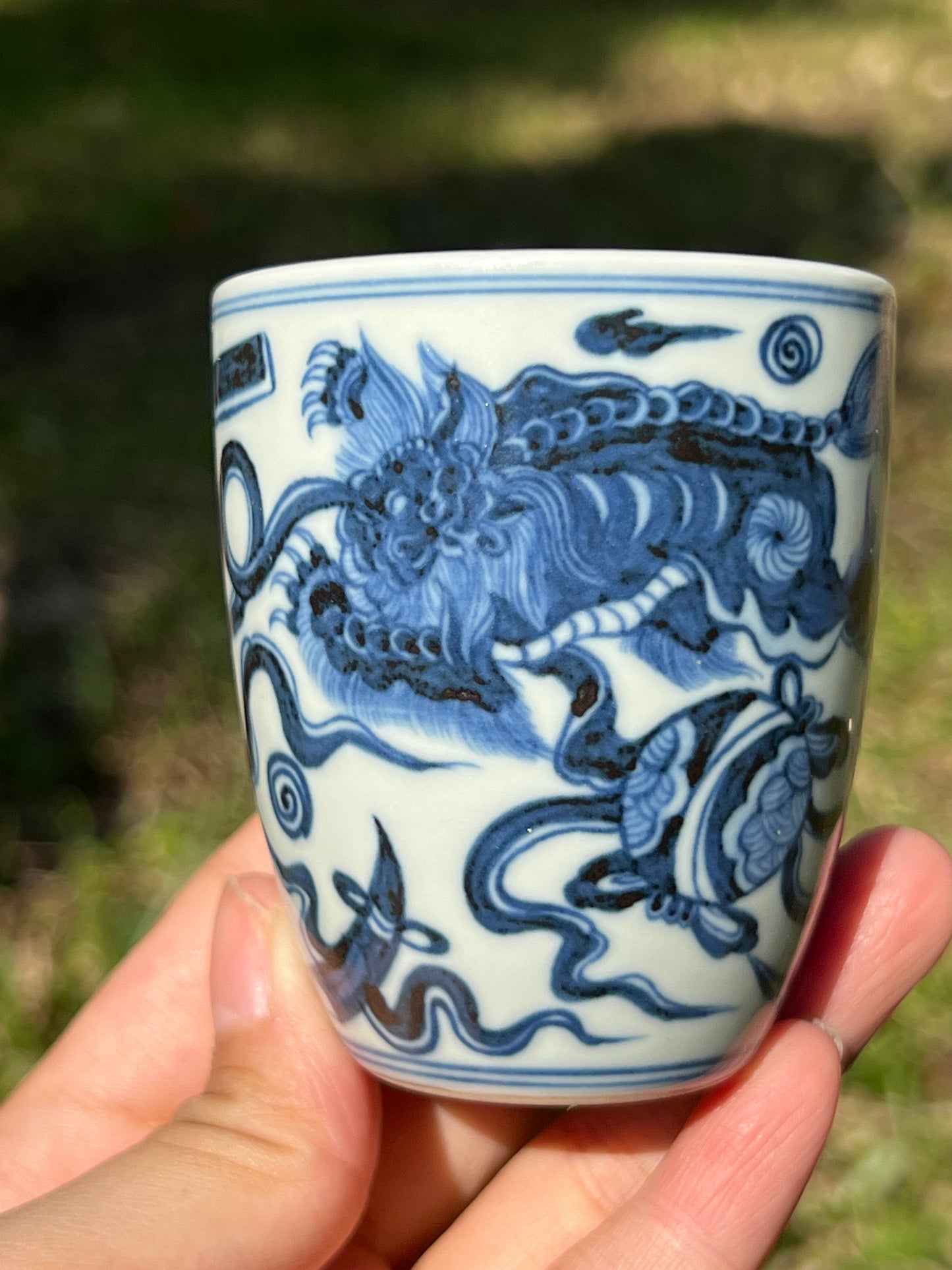 Hand Painted Chinese Blue And White Porcelain Lion Teacup Jingdezhen Master Ceramic Artwork