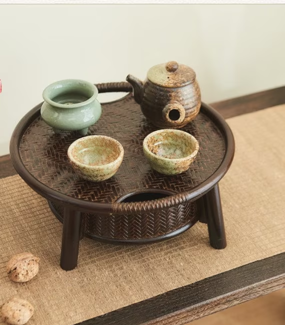 This is a bamboo weaving storage tea table.this is a black tea table
