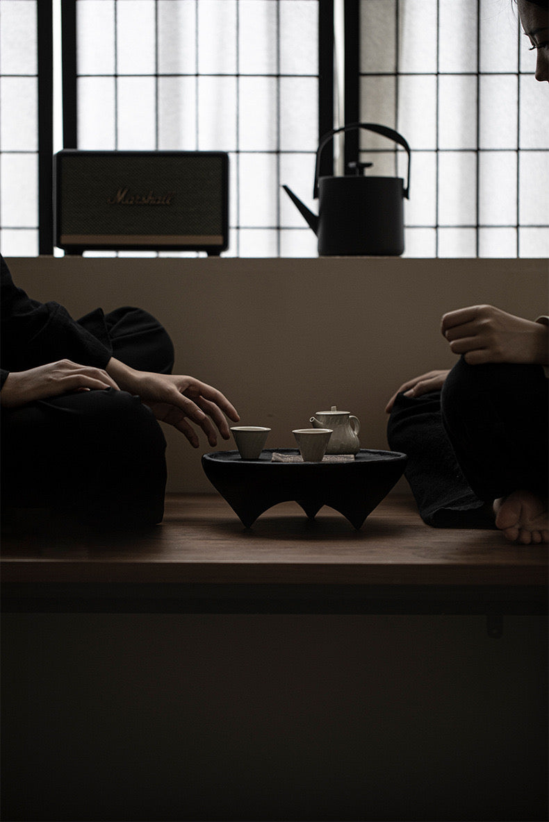 Japanese-Style Solid Camphor Wood Tea Table Handcrafted Original Round Black Wood Tea Boat Tea Tray