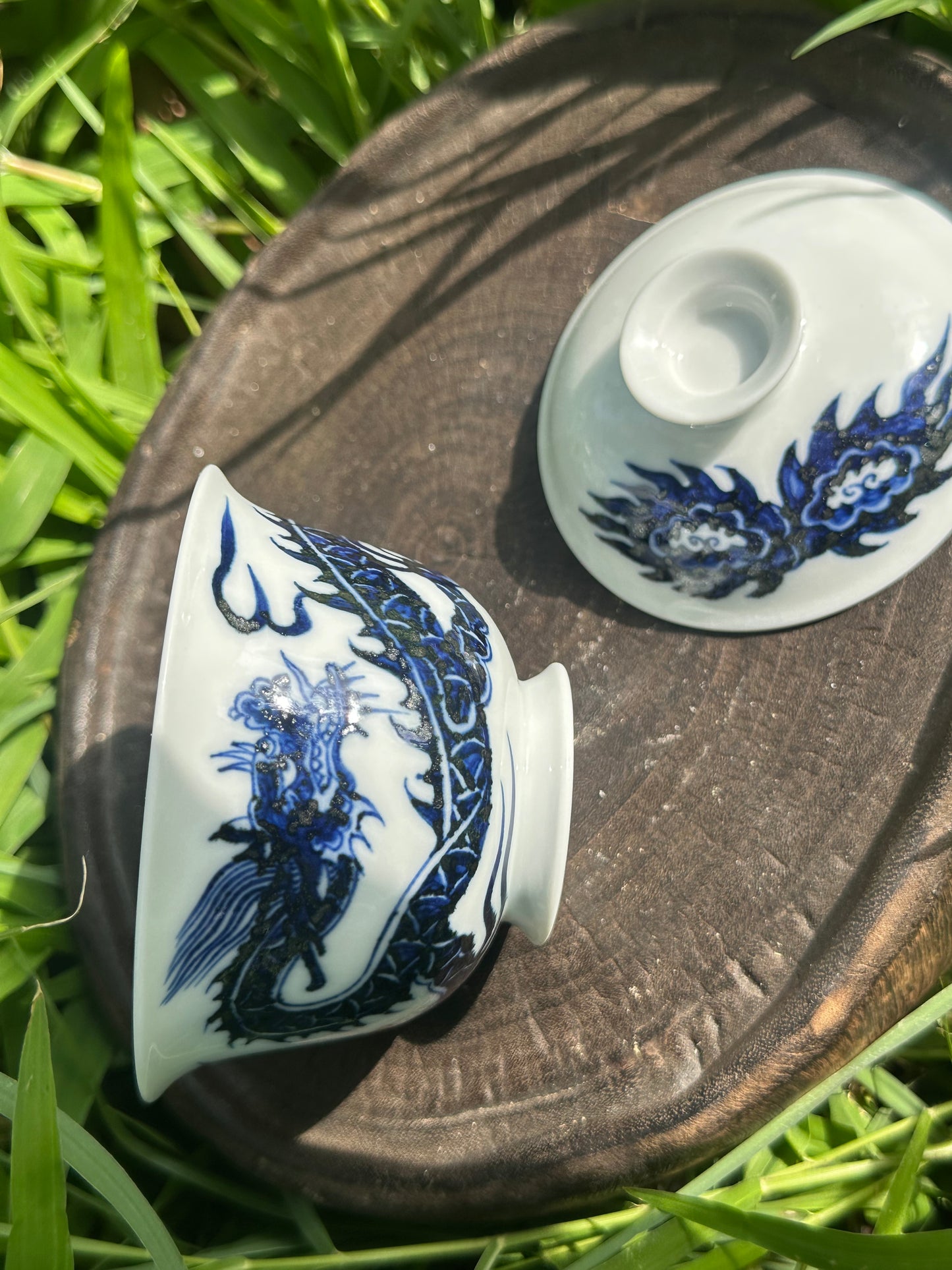 Chinese Handpainted Dragon Blue and White Porcelain Jingdezhen Gaiwan Master Artwork