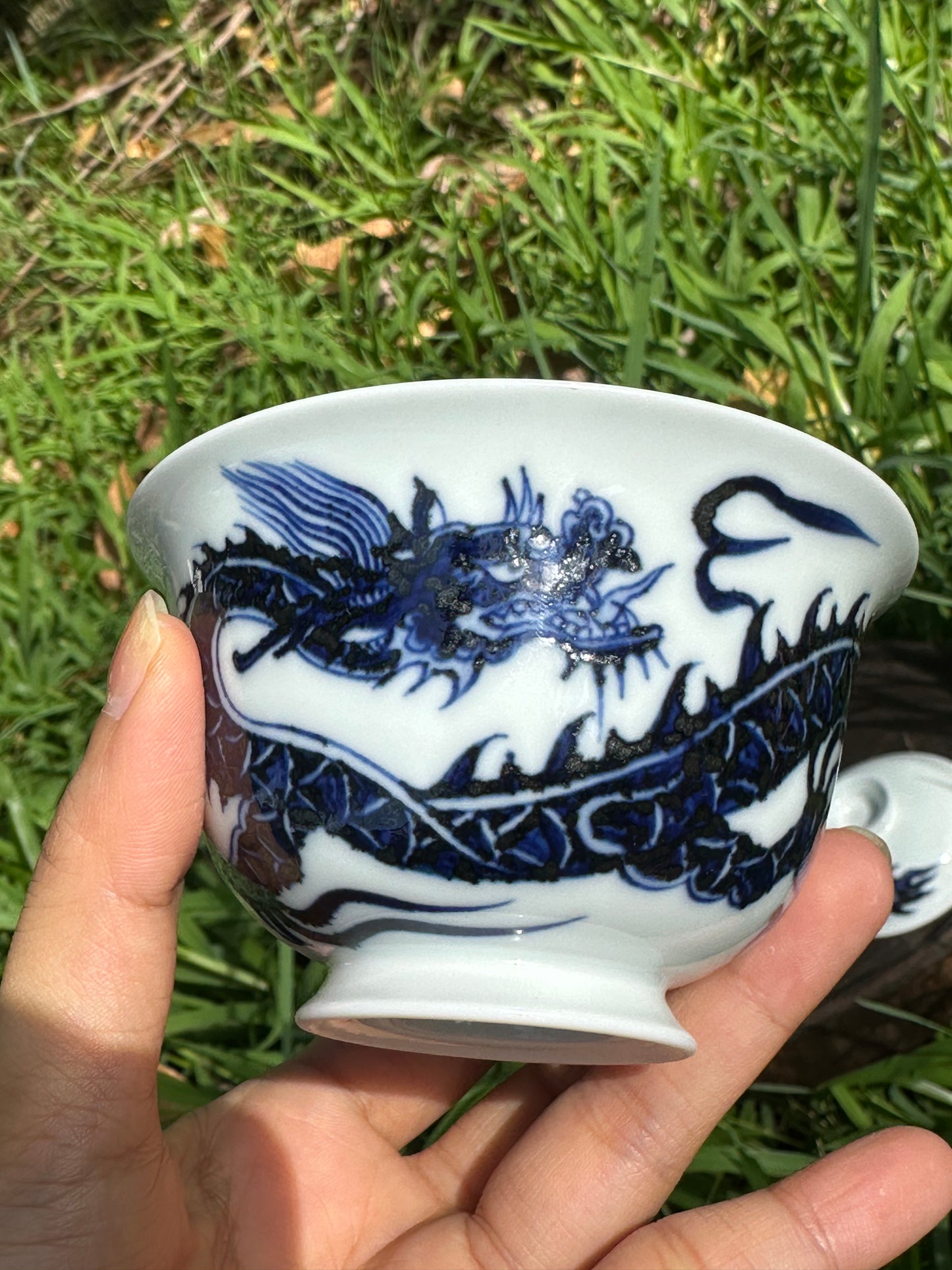 Chinese Handpainted Dragon Blue and White Porcelain Jingdezhen Gaiwan Master Artwork