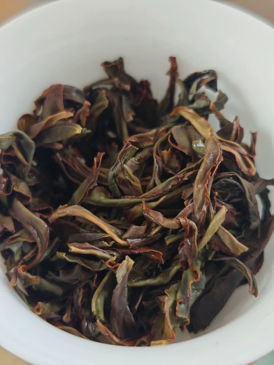 Chinese Fenghuang Dancong Oolong Phoenix Dancong Almond Scent High Mountain Wulong