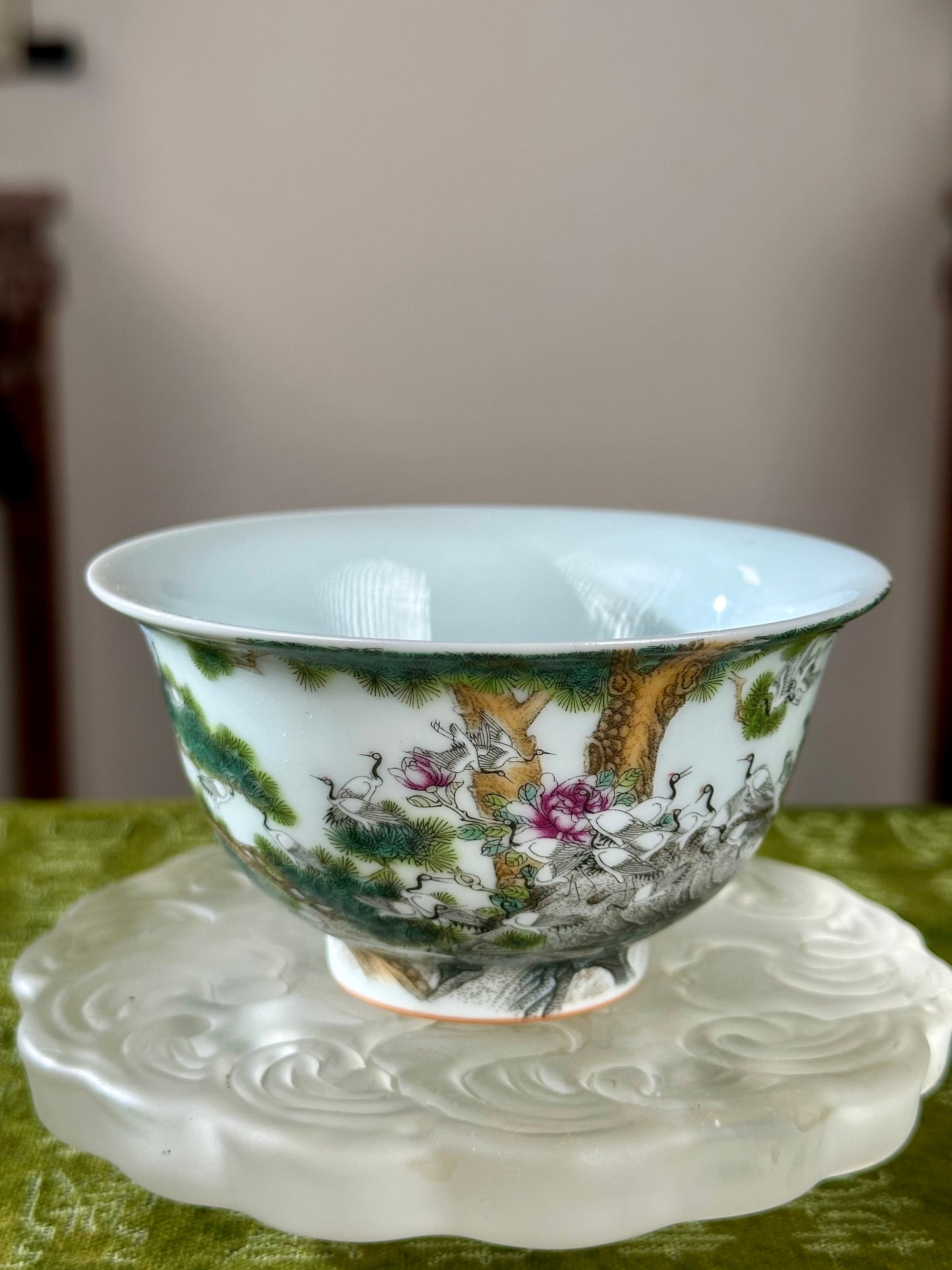 Handpainted Chinese Traditional Hundred Auspicious Cranes Enamel Falangcai High Class Ceramic Teacup