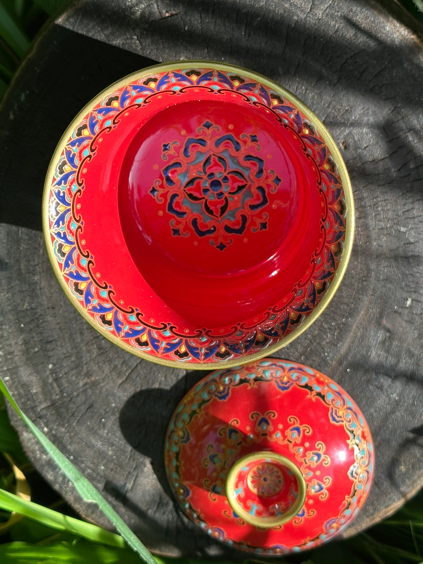 Chinese Red Enameled Hand Painted Porcelain Imitating Tapian Traditional Rubbing Bouddha Calligraphy Masterpiece Gaiwan Tea Tray Set