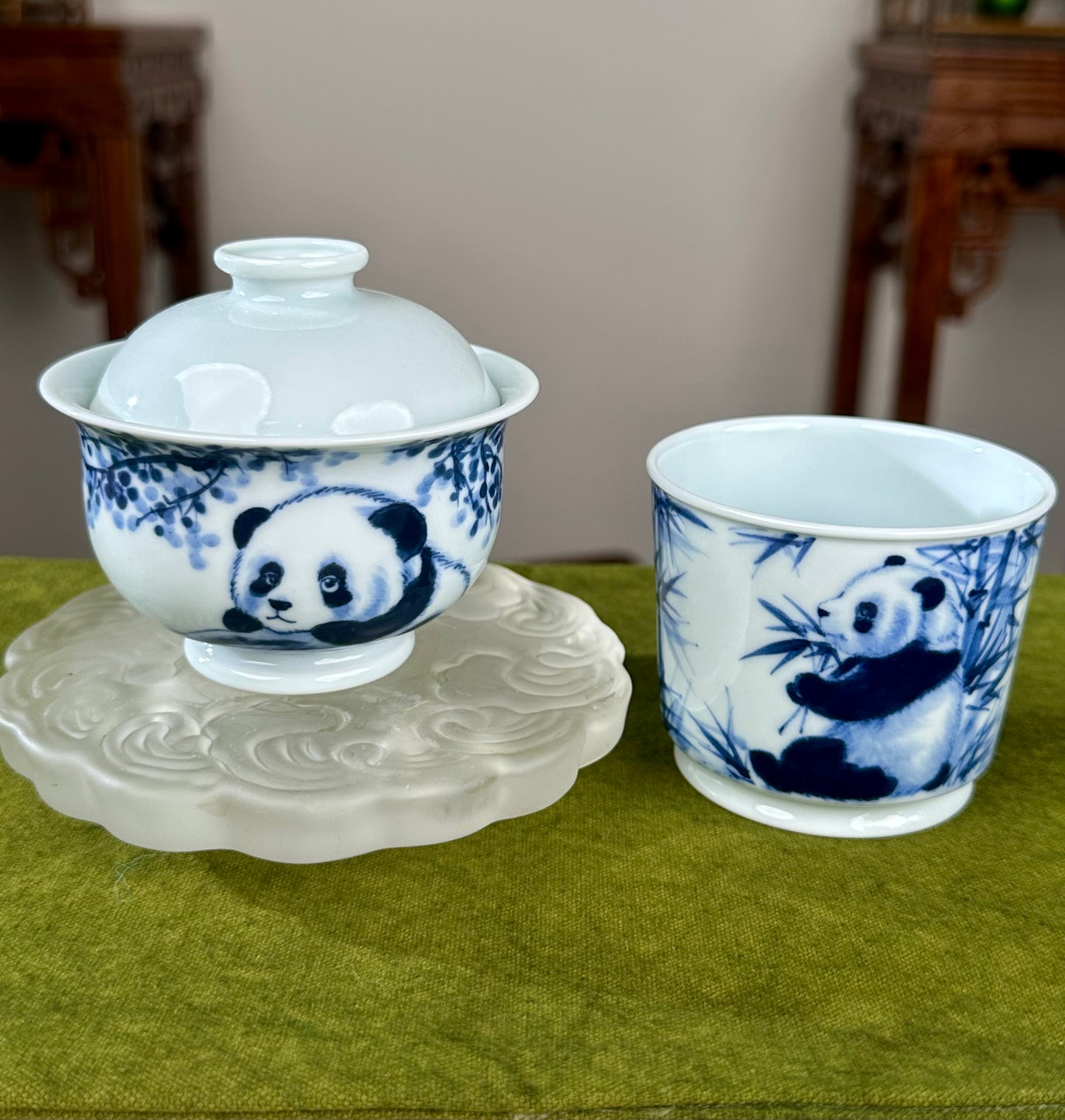 Hanpainted Chinese Blue White Porcelain Panda Teapot Gaiwan Set Jingdezhen Artwork