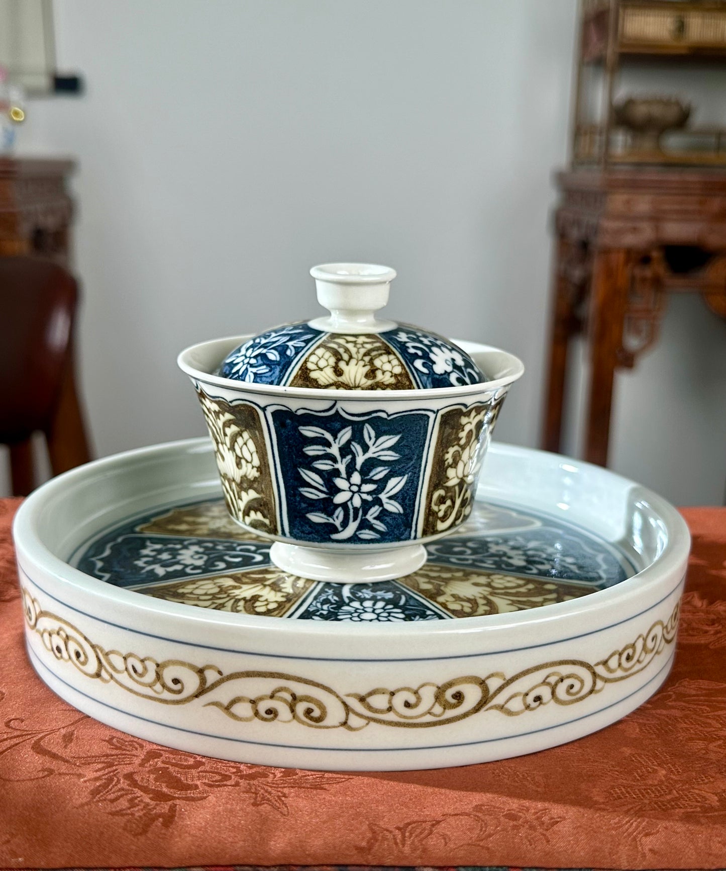 Handpainted Chinese Luxious Underglaze Gold Youlijin Traditional Flower Pattern Masterpiece Gaiwan Set Tea Tray Set Tea Boat