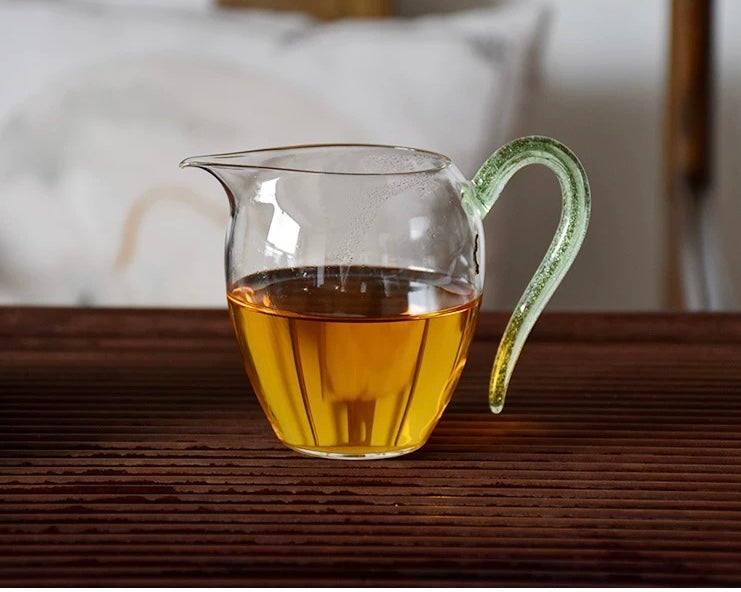 Chinese Yunnan Gushu Sun-dried Black Tea Aged Tree Red Tea Dianhong Mini Tea Cake