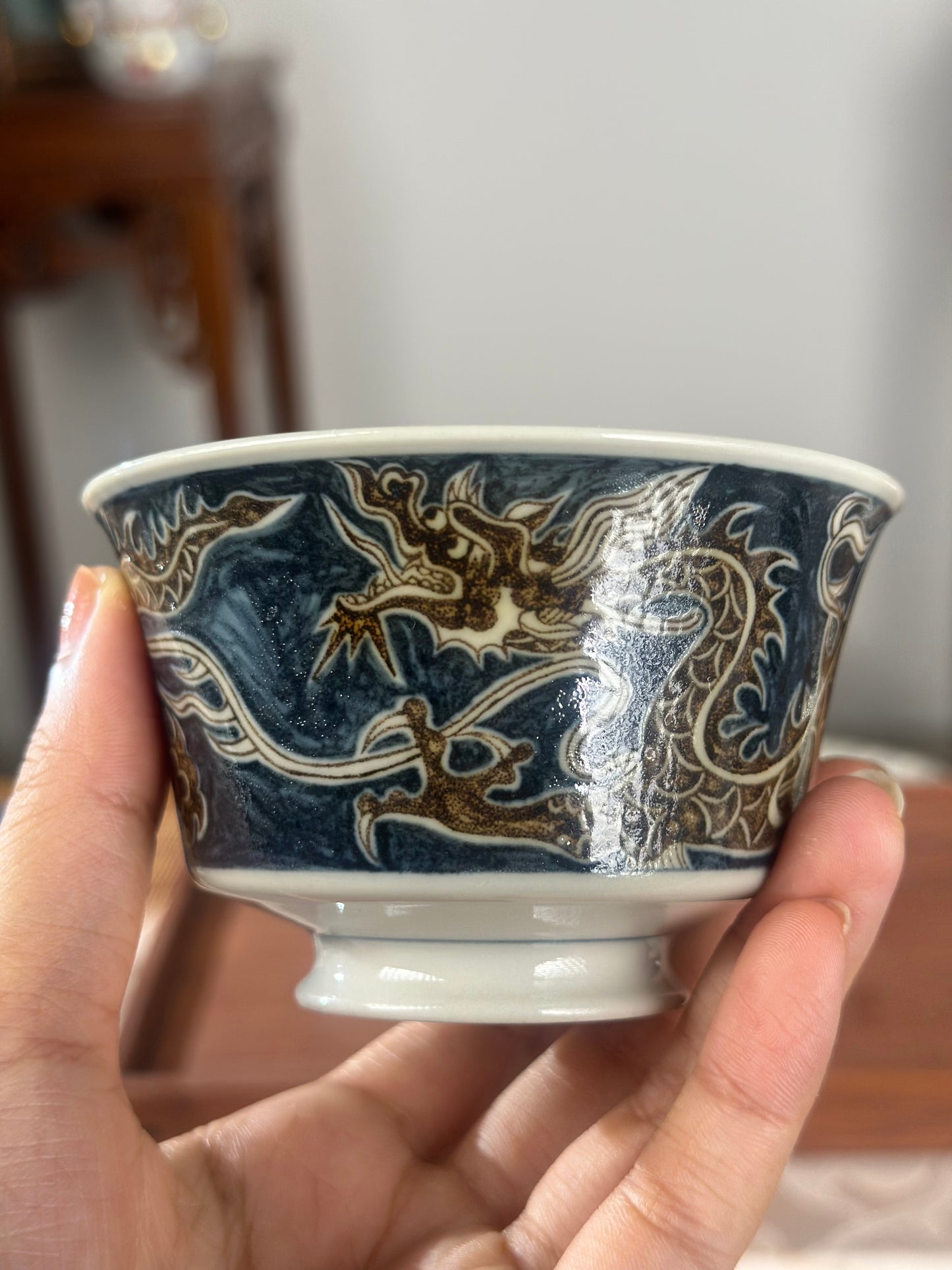 Handpainted Chinese Luxious Blue White Porcelain Underglaze Gold Youlijin Traditional Dragon Pattern Masterpiece Gaiwan Set Artwork Teacup