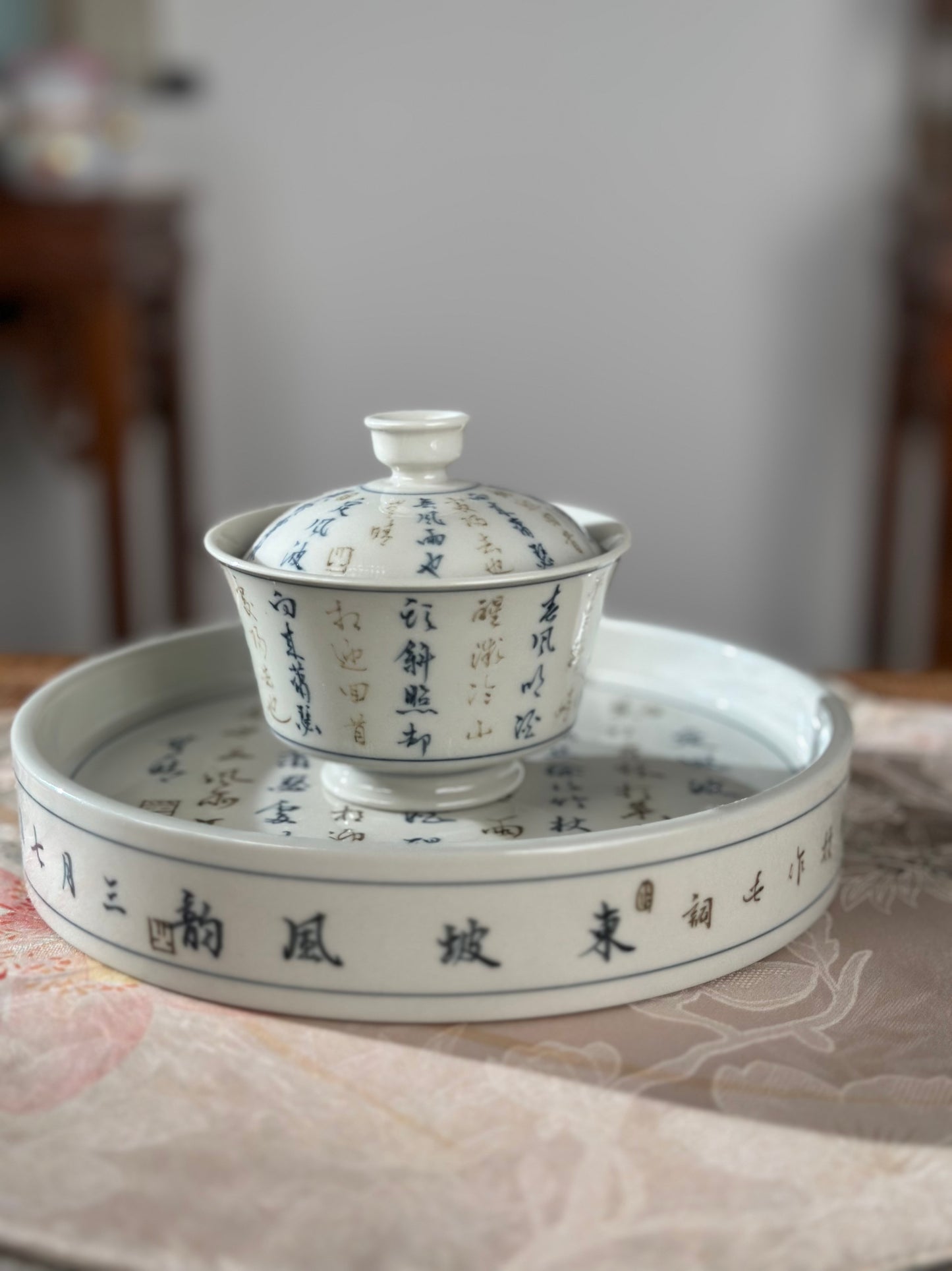 Handpainted Calligraphy Chinese Luxious Blue White Porcelain Underglaze Gold Youlijin Gaiwan Set Artwork Teacup