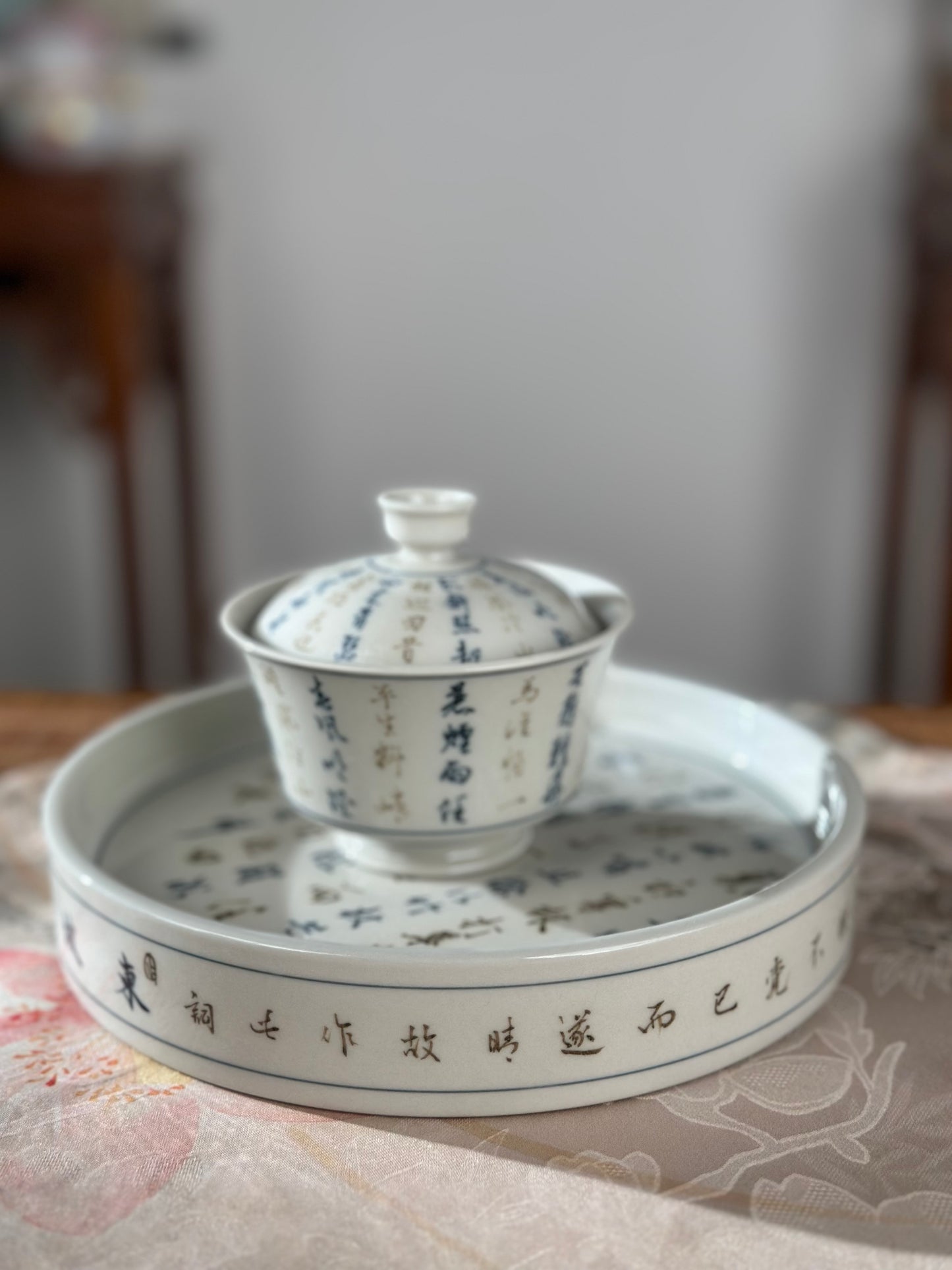 Handpainted Calligraphy Chinese Luxious Blue White Porcelain Underglaze Gold Youlijin Gaiwan Set Artwork Teacup