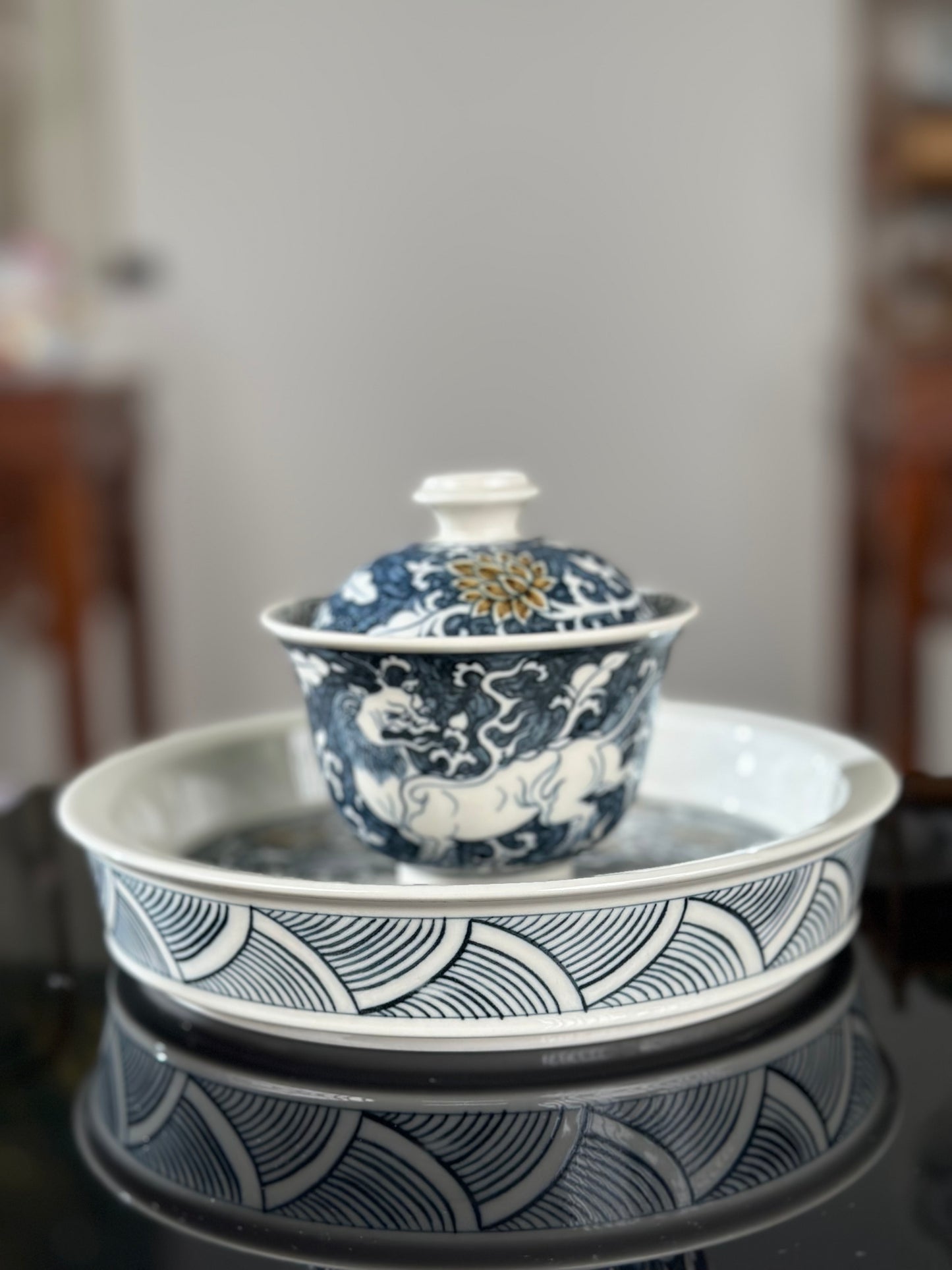 Handpainted Chinese Luxious Blue White Porcelain Underglaze Gold Youlijin Traditional Lion Pattern Masterpiece Gaiwan Set Artwork Teacup