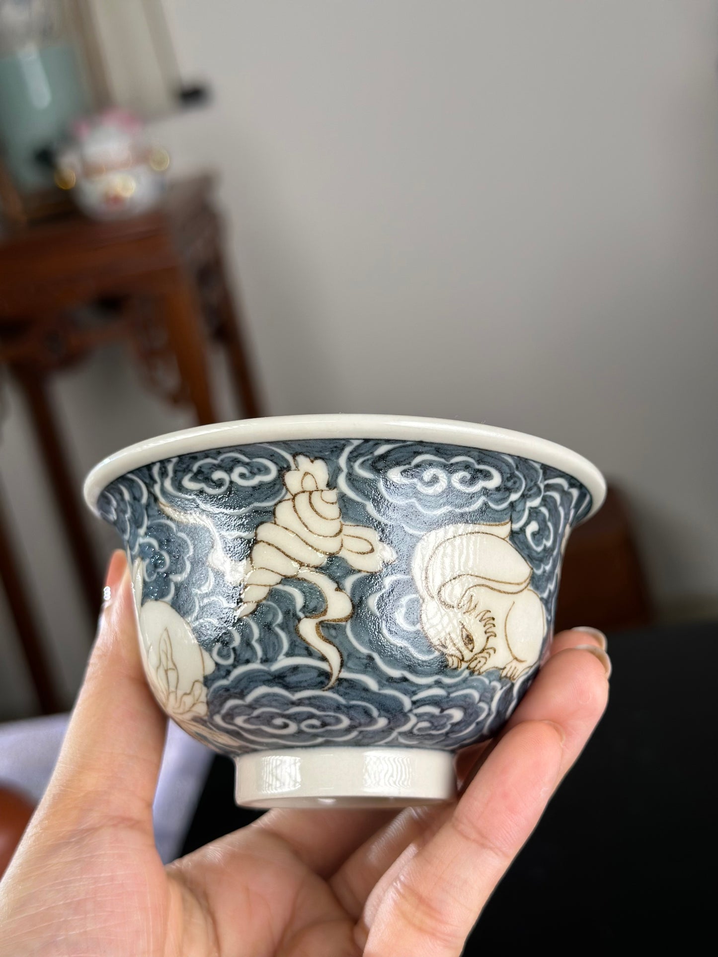 Handpainted Chinese High End Blue White Porcelain Underglaze Gold Youlijin Rabbit Pattern Teacup Gaiwan Tray Set