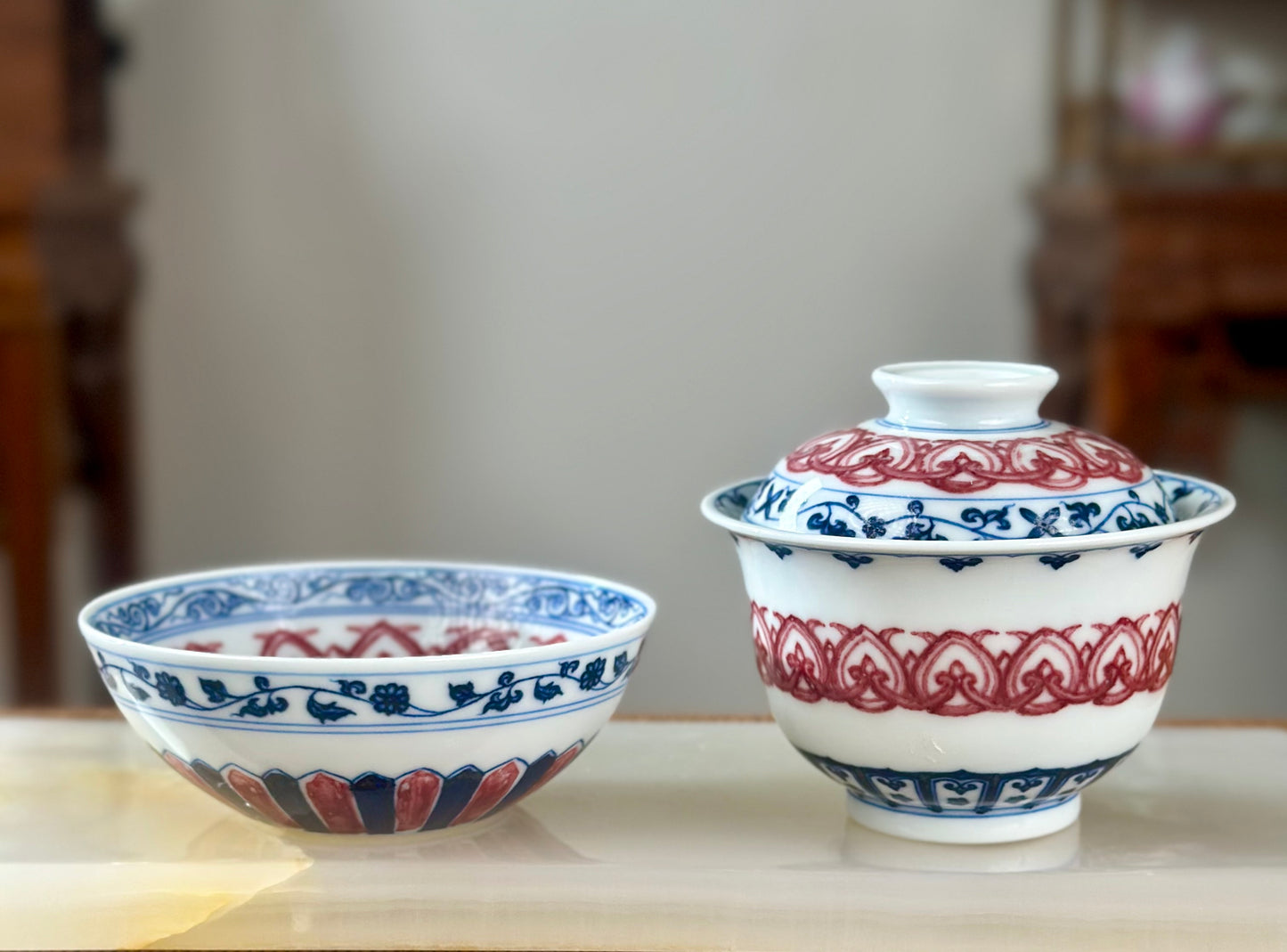 Handpainted Chinese Traditional Baoxiang Flower Pattern Blue and White Underglaze Red Youlihong Porcelain Jingdezhen Gaiwan Teacup Set