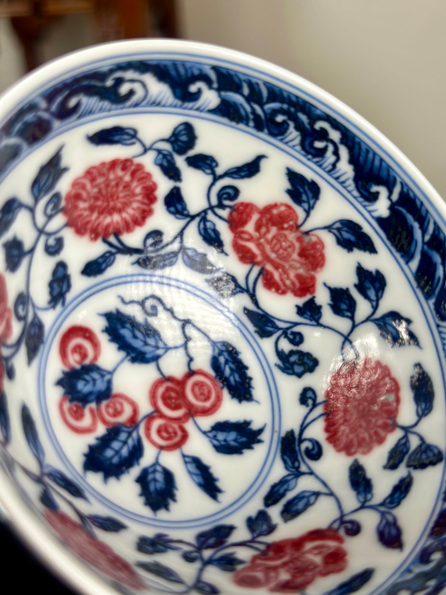 Handpainted Chinese Traditional Flower Pattern Blue and White Underglaze Red Youlihong Porcelain Jingdezhen Jixin Teacup