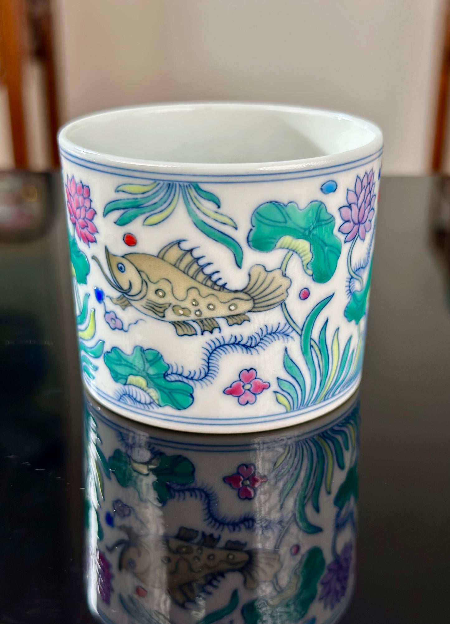Handpainted Chinese Traditional Fish Pattern Chinese Jingdezhen Doucai Master Fine China Teacup