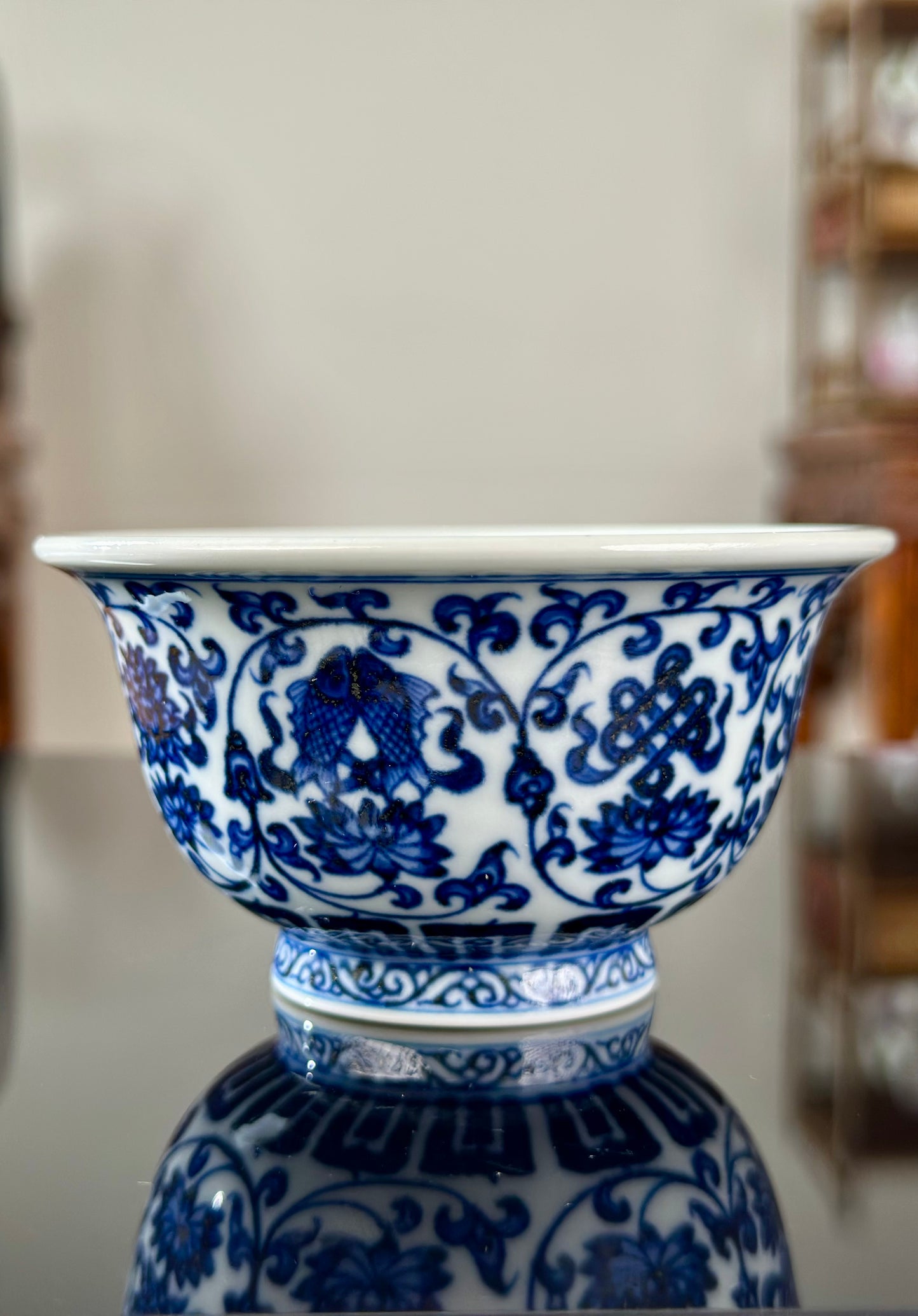 Handcrafted Chinese Hand Painted Chinese Blue and White Porcelain Lotus Flower Ceramic Artwork Teacup