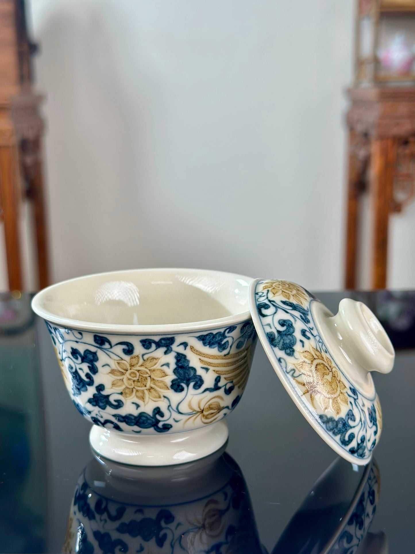 Handpainted Chinese Luxious Blue White Porcelain Underglaze Gold Youlijin Traditional Phoenix Pattern Masterpiece Gaiwan Teacup Set Artwork