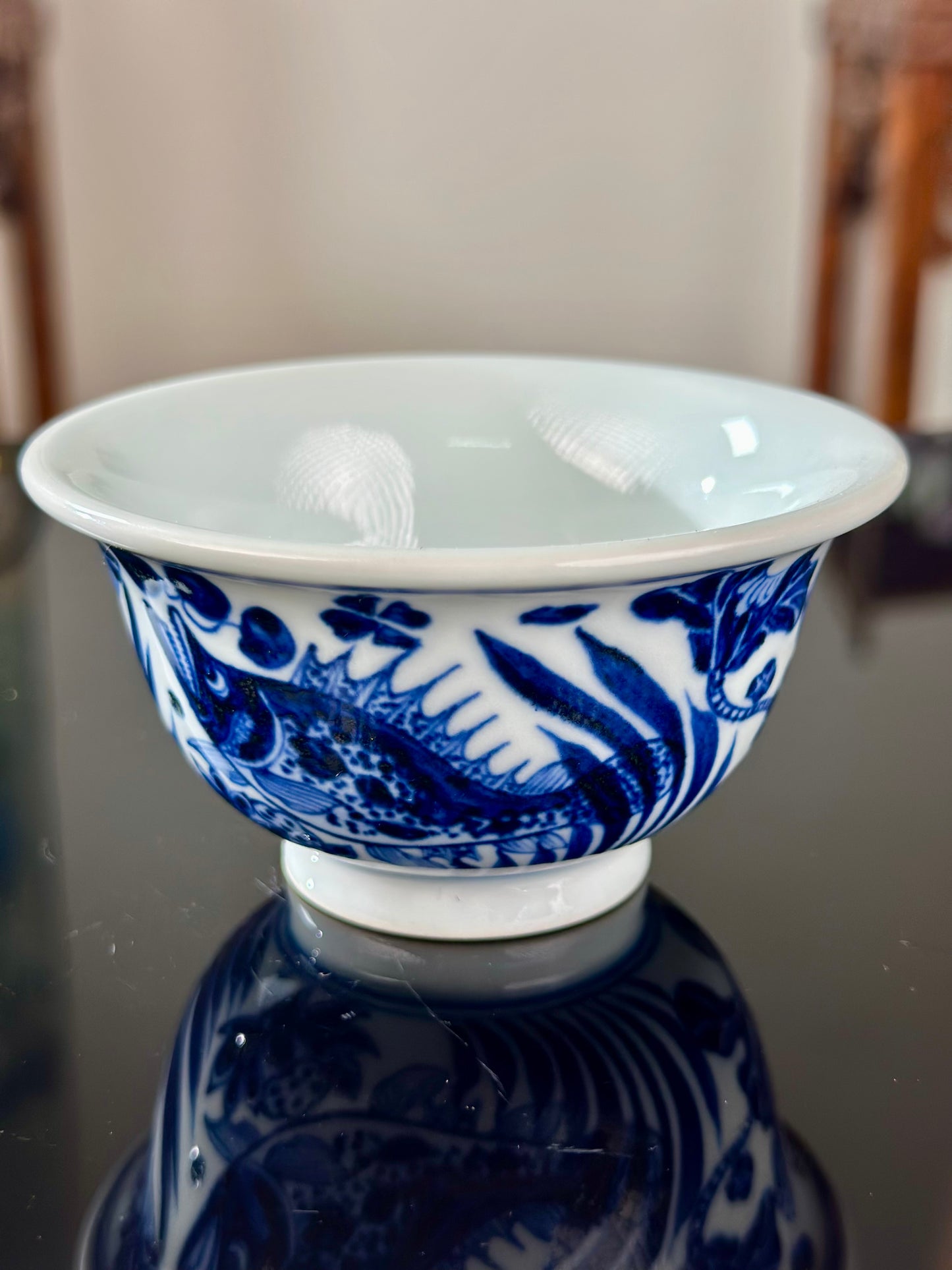 Hand Painted Chinese Blue and White Porcelain Fish and Algae Pattern Teacup Jingdezhen Master Ceramic Artwork