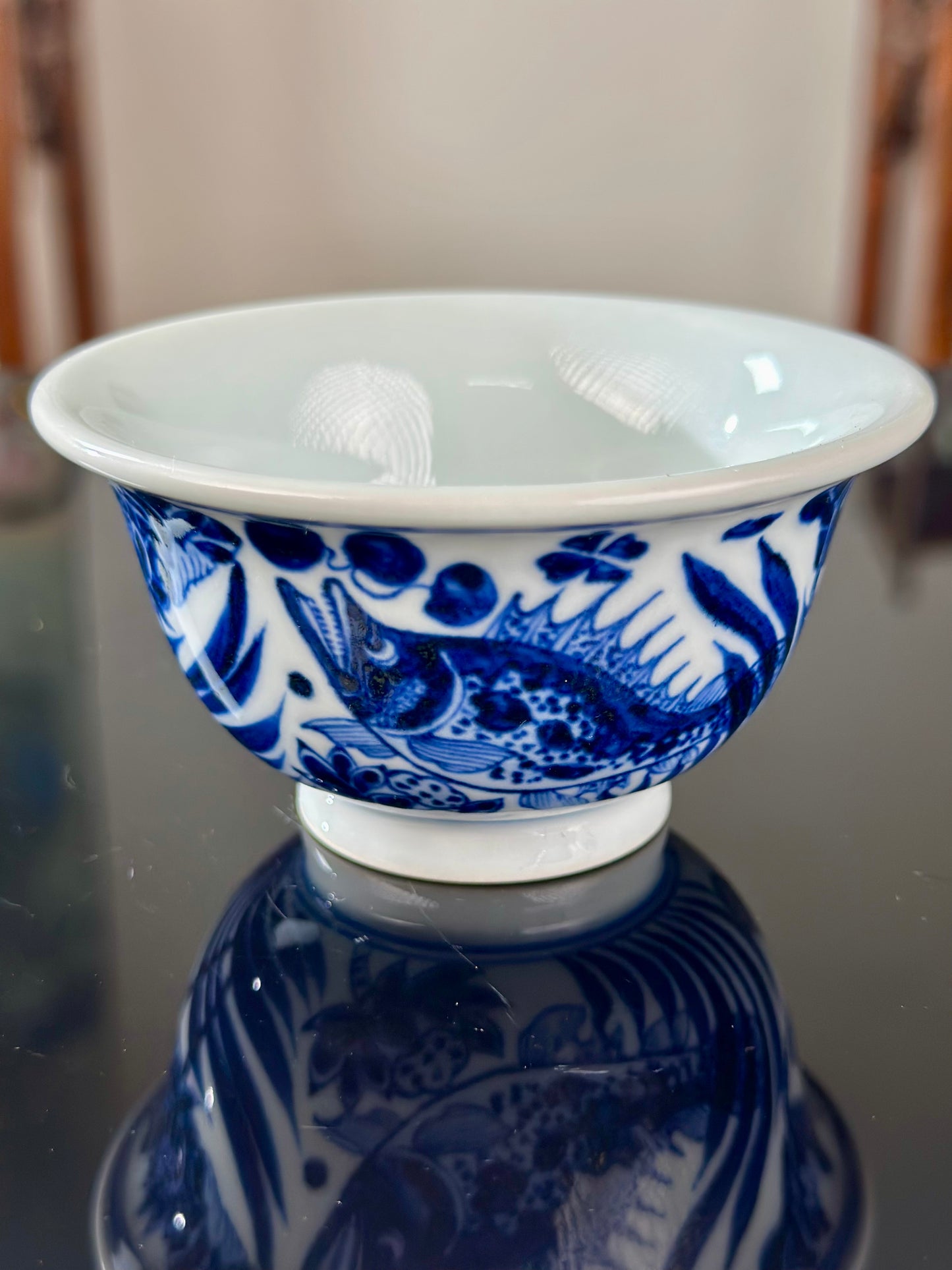 Hand Painted Chinese Blue and White Porcelain Fish and Algae Pattern Teacup Jingdezhen Master Ceramic Artwork