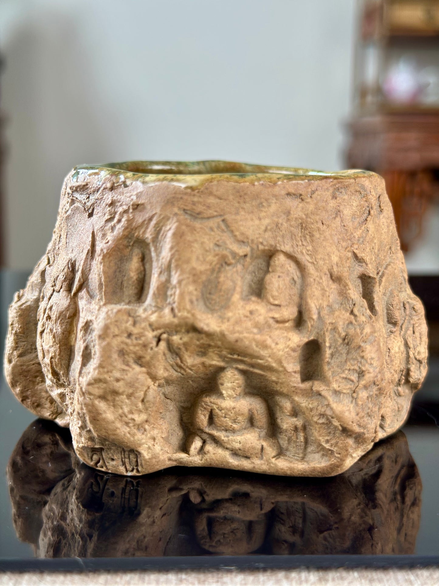 Original Designed Hand Engraved Chinese Bouddhist Bouddha Imitating Grotto Teacup