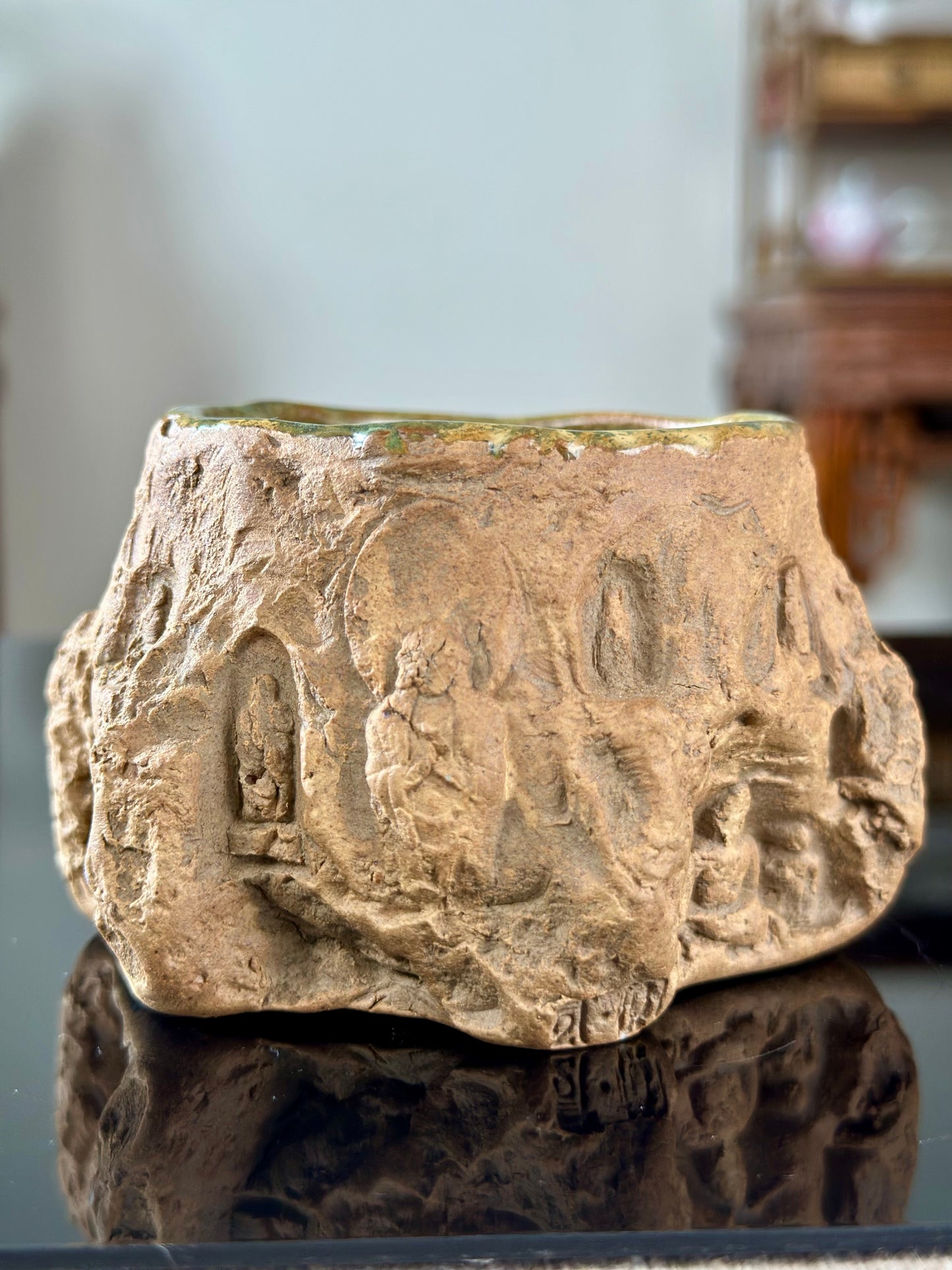 Original Designed Hand Engraved Chinese Bouddhist Bouddha Imitating Grotto Teacup