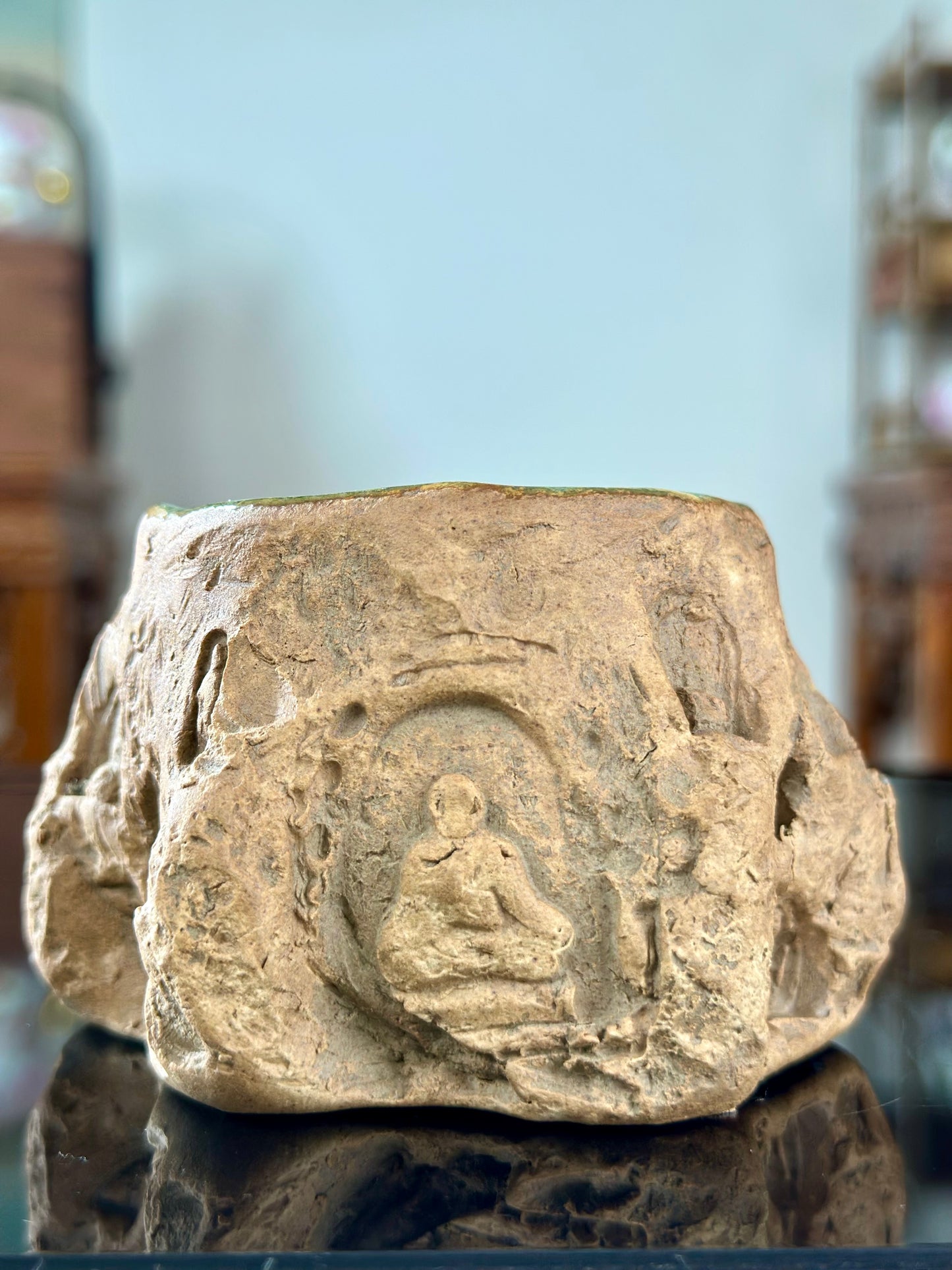 Original Designed Hand Engraved Chinese Bouddhist Bouddha Imitating Grotto Teacup