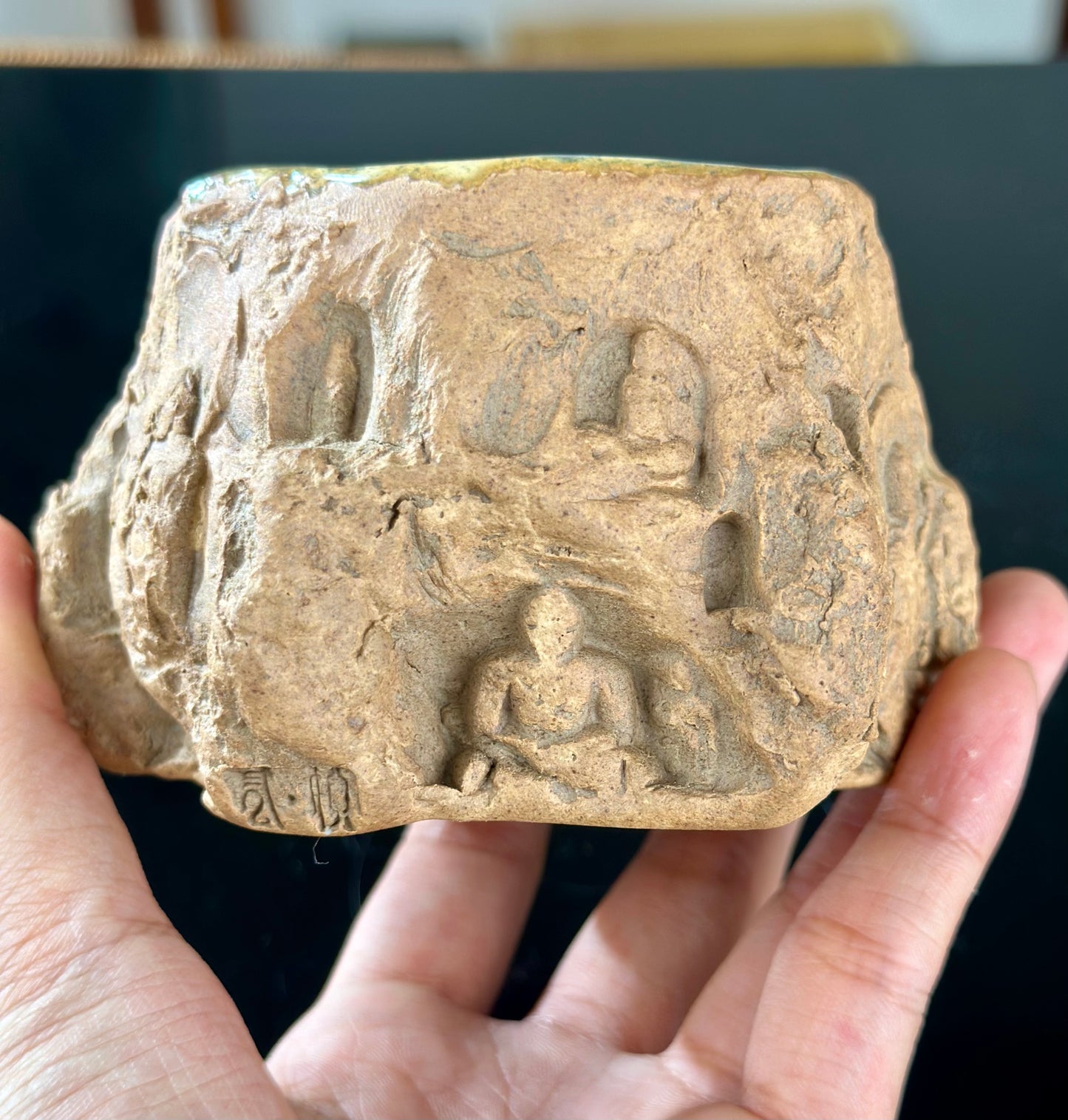 Original Designed Hand Engraved Chinese Bouddhist Bouddha Imitating Grotto Teacup