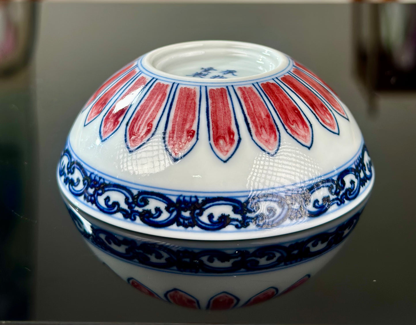 Handpainted Chinese Blue and White Underglaze Red Youlihong Porcelain Jingdezhen Traditional Baoxiang Flower Pattern Teacup