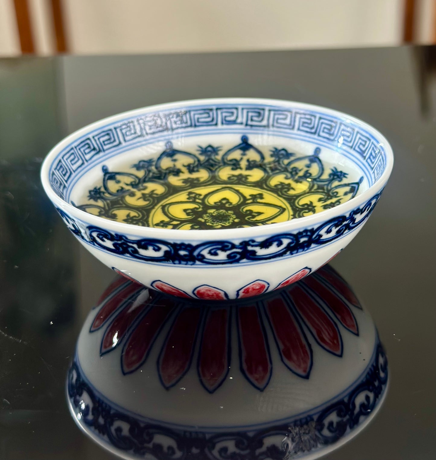 Handpainted Chinese Blue and White Underglaze Red Youlihong Porcelain Jingdezhen Traditional Baoxiang Flower Pattern Teacup