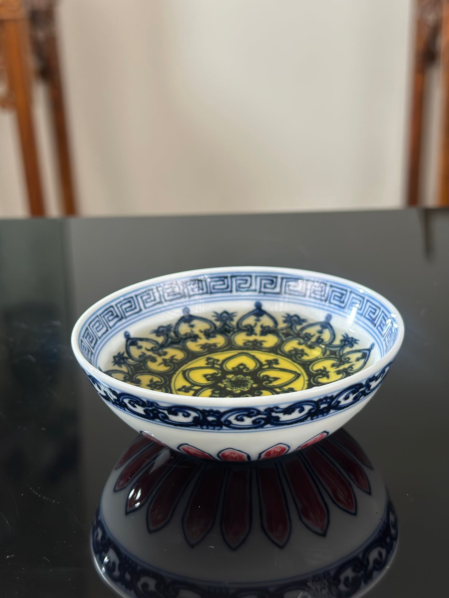 Handpainted Chinese Blue and White Underglaze Red Youlihong Porcelain Jingdezhen Traditional Baoxiang Flower Pattern Teacup