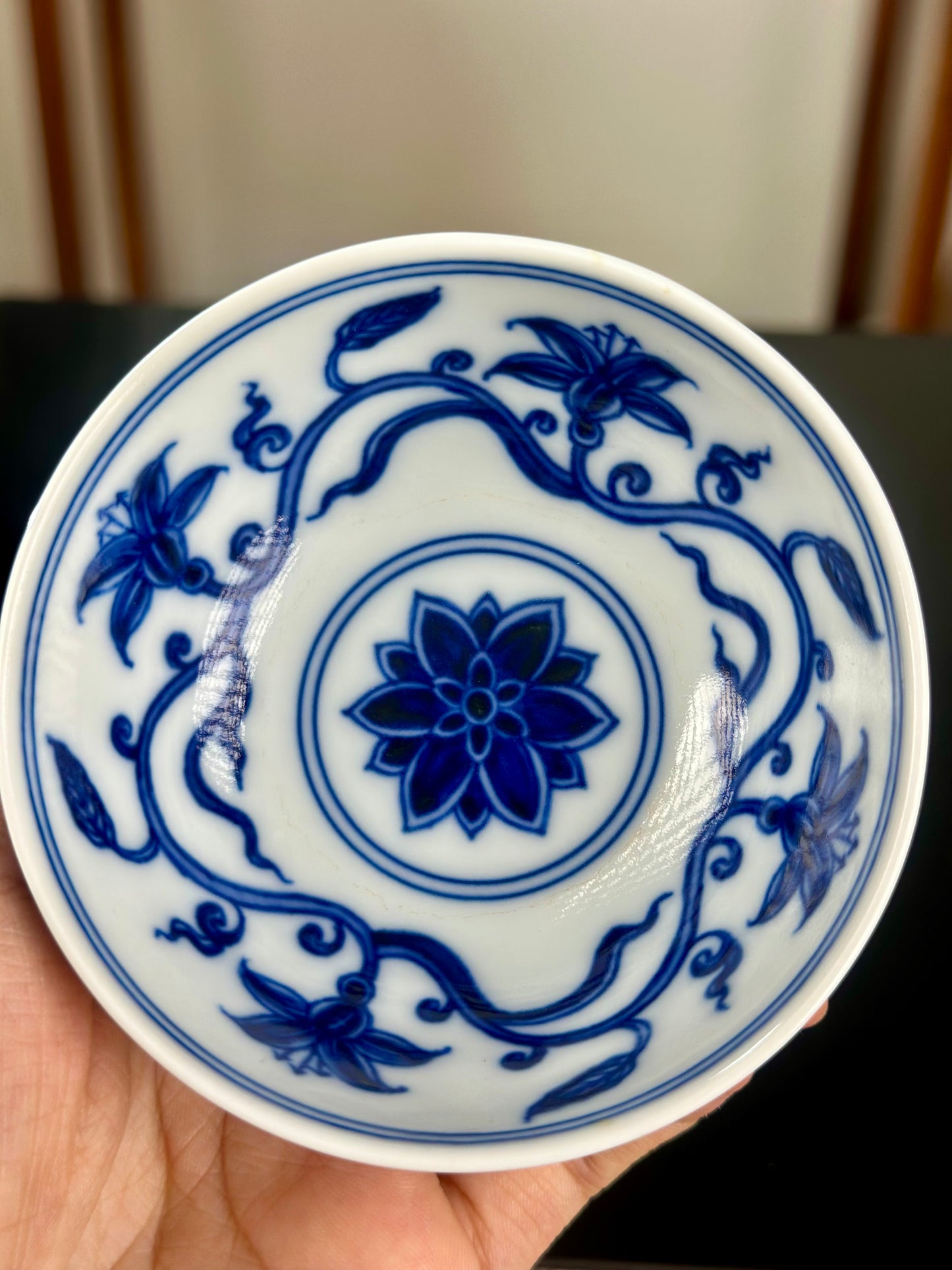 Hand Painted Chinese Blue and White Porcelain Classic Qiukui Flower Pattern Teacup Jingdezhen Master Ceramic Artwork