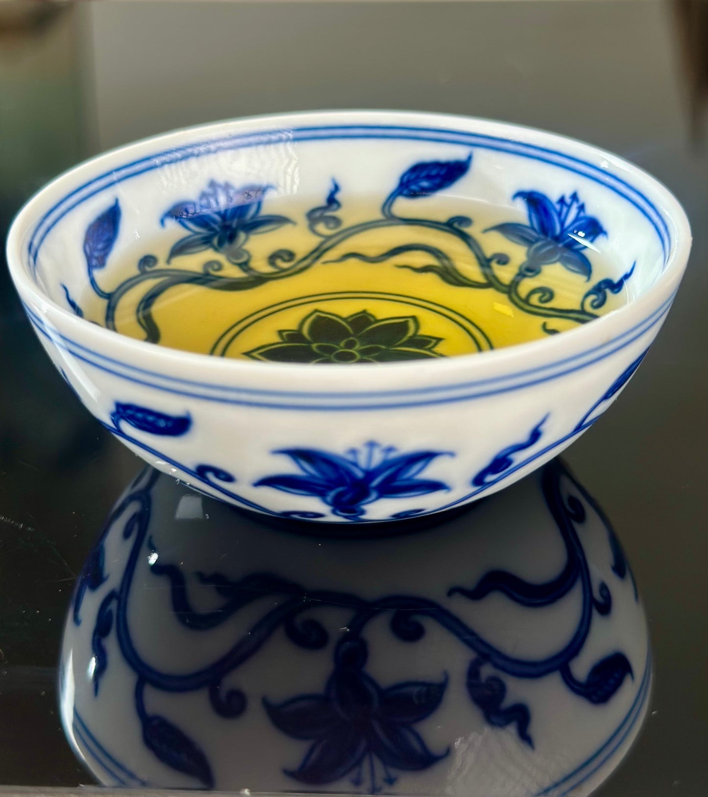Hand Painted Chinese Blue and White Porcelain Classic Qiukui Flower Pattern Teacup Jingdezhen Master Ceramic Artwork