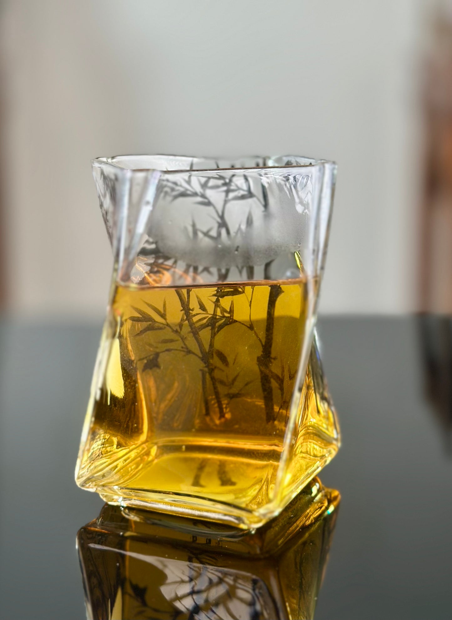 Handpainted High Quality High Borosilicate Chinese Traditional Crane Painting Gongdaobei Fair Cup 200ml