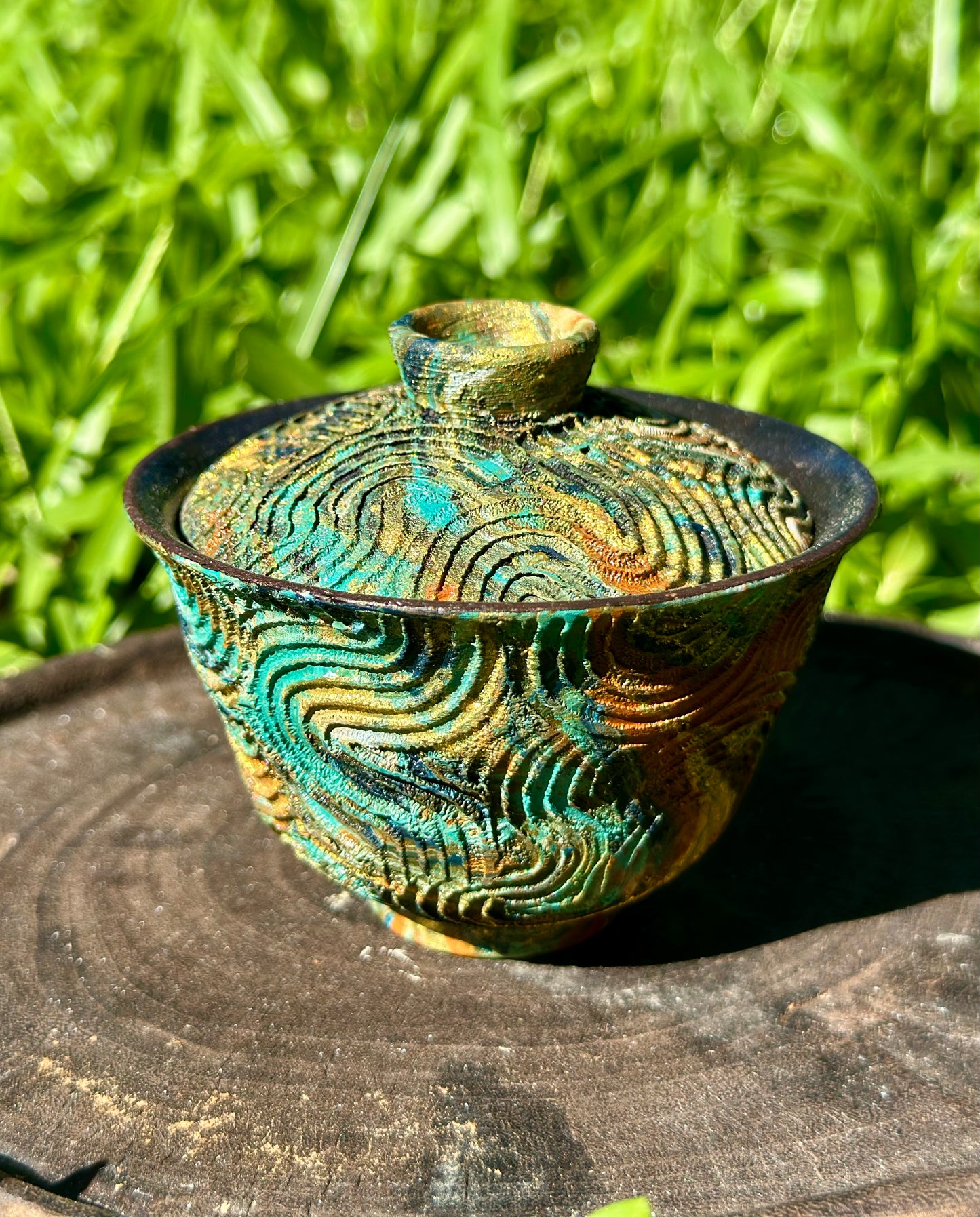 Handcrafted Traditional Chinese Lacquer Ware Gaiwan Ceramic Varied Color Teacup Set