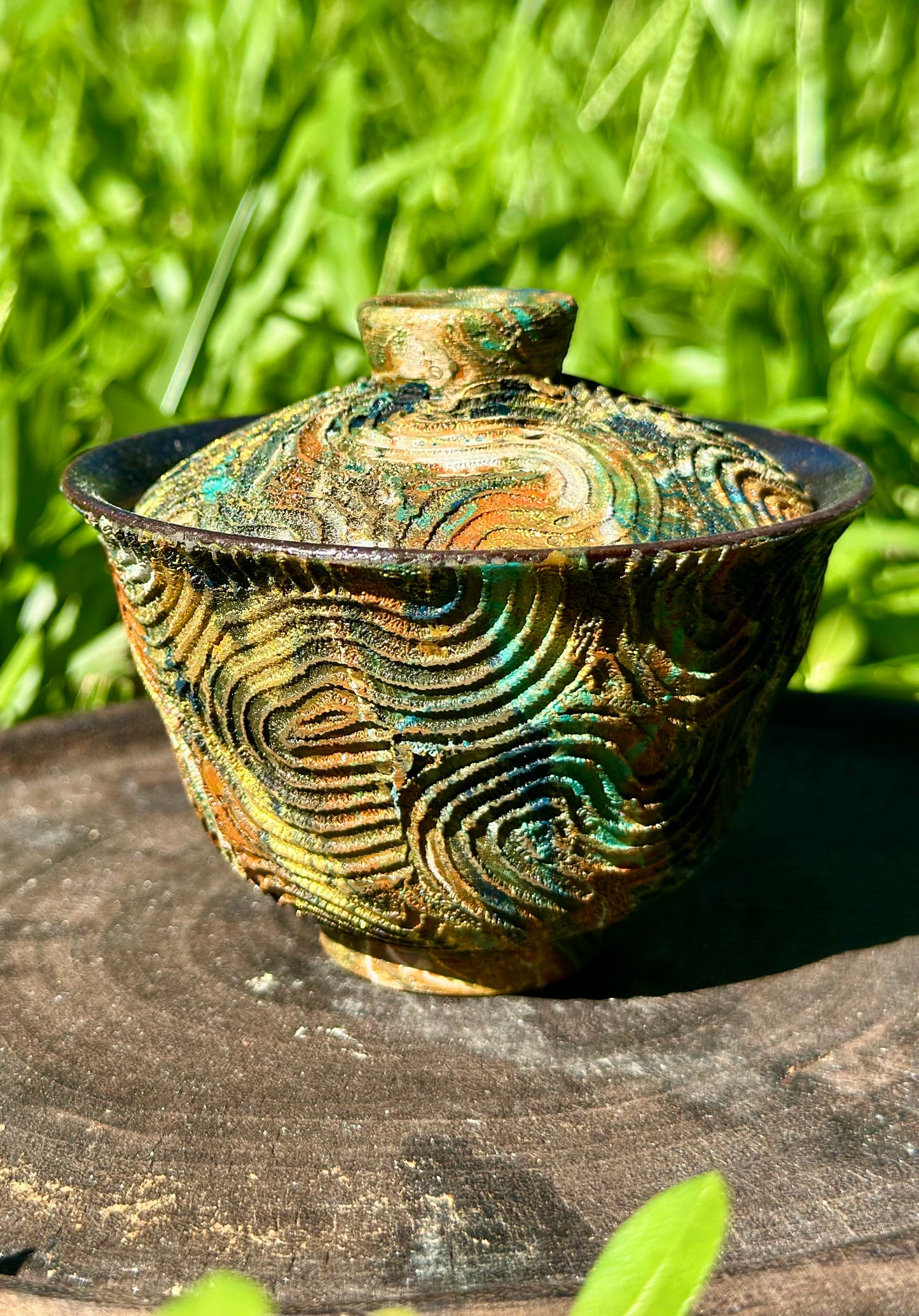 Handcrafted Traditional Chinese Lacquer Ware Gaiwan Ceramic Varied Color Teacup Set