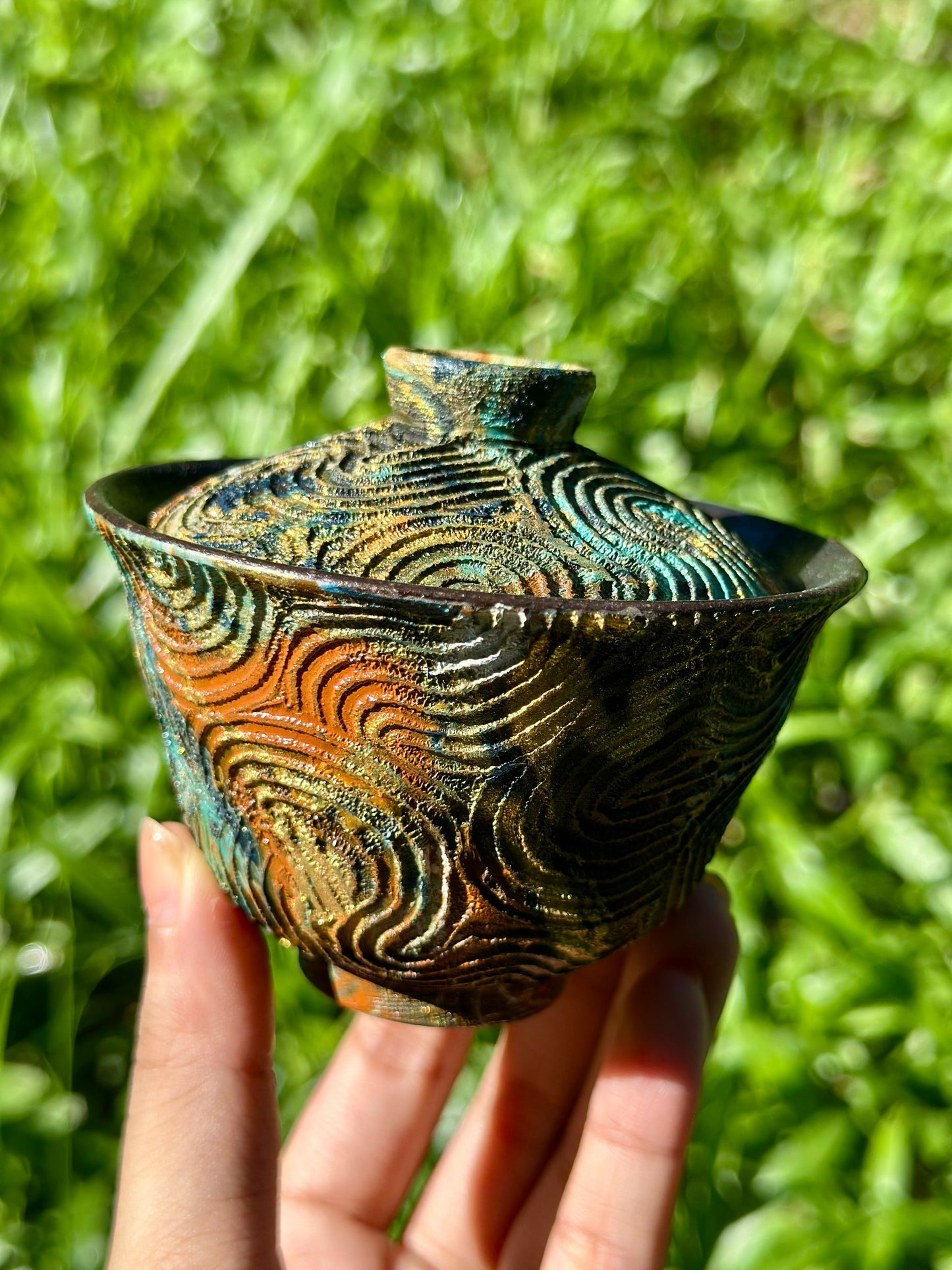 Handcrafted Traditional Chinese Lacquer Ware Gaiwan Ceramic Varied Color Teacup Set