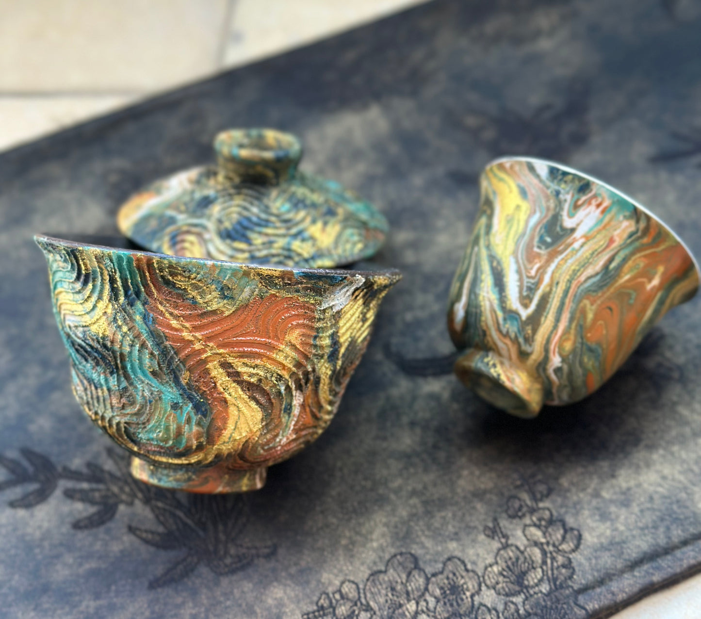 Handcrafted Traditional Chinese Lacquer Ware Gaiwan Ceramic Varied Color Teacup Set