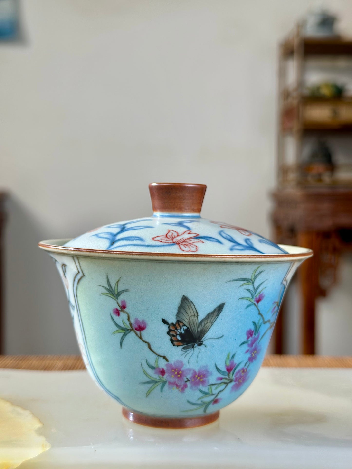 Handpainted Chinese Famille Rose Fencai Lotus Pattern Jingdezhen Master Teacup Gaiwan Tea Set