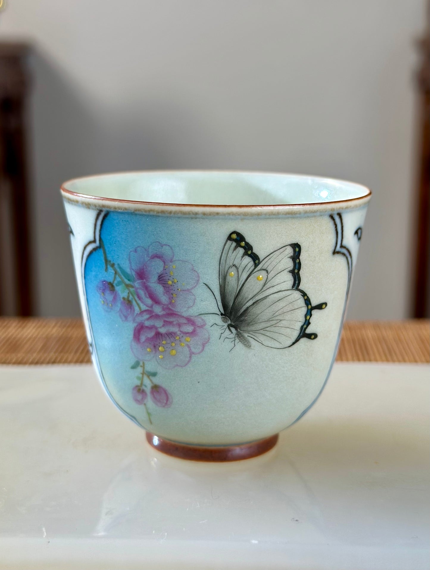 Handpainted Chinese Famille Rose Fencai Lotus Pattern Jingdezhen Master Teacup Gaiwan Tea Set