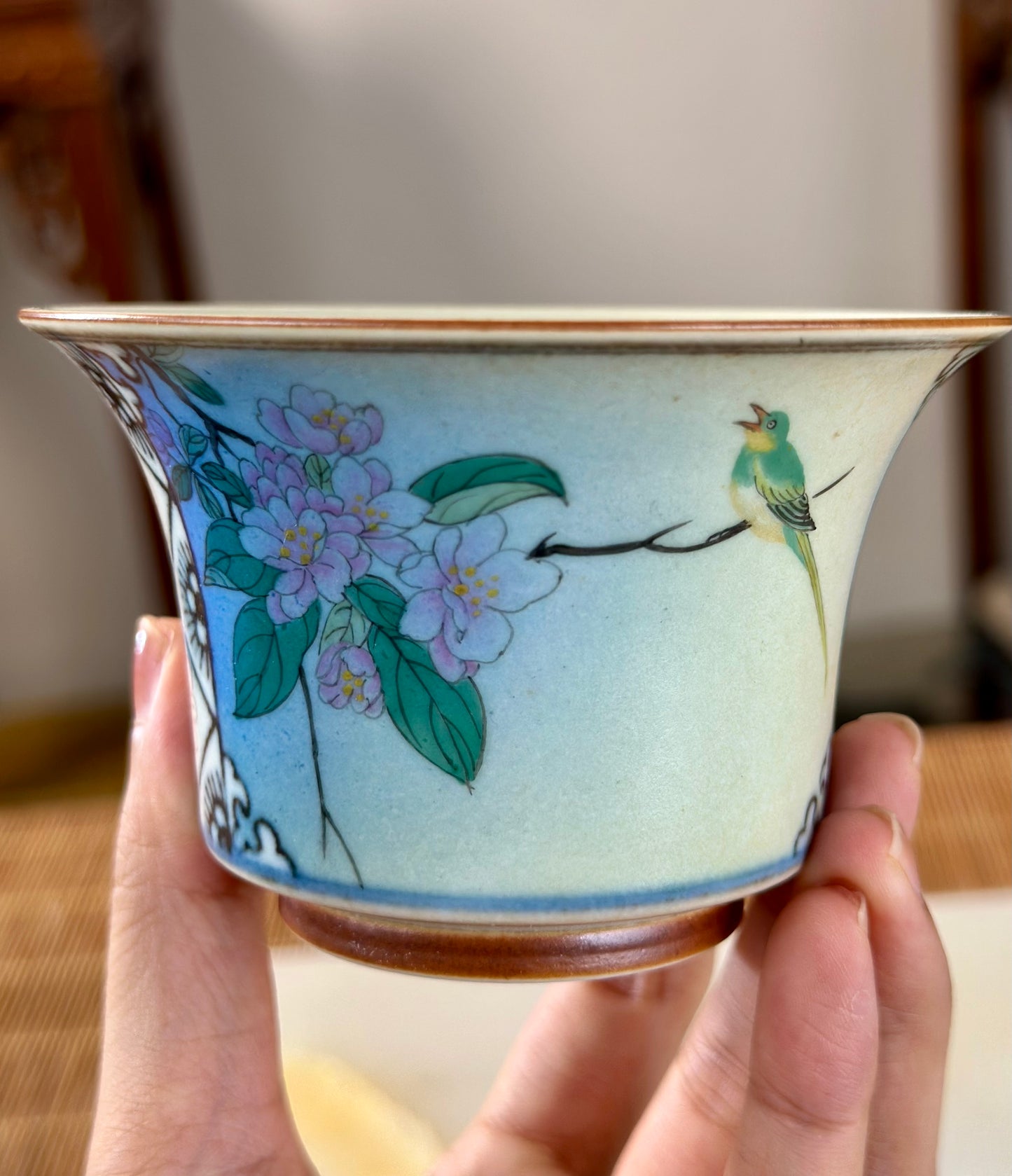 Handpainted Chinese High End Famille Rose Blue White Porcelain Gaiwan Flower and Bird Pattern Teapot