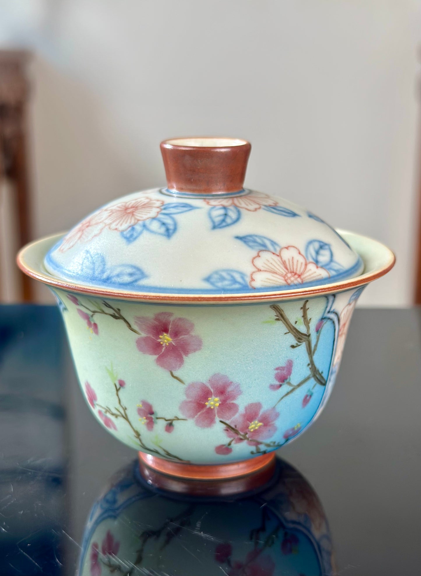 Handpainted Chinese High End Famille Rose Blue White Porcelain Gaiwan Peach Flower Pattern Teapot