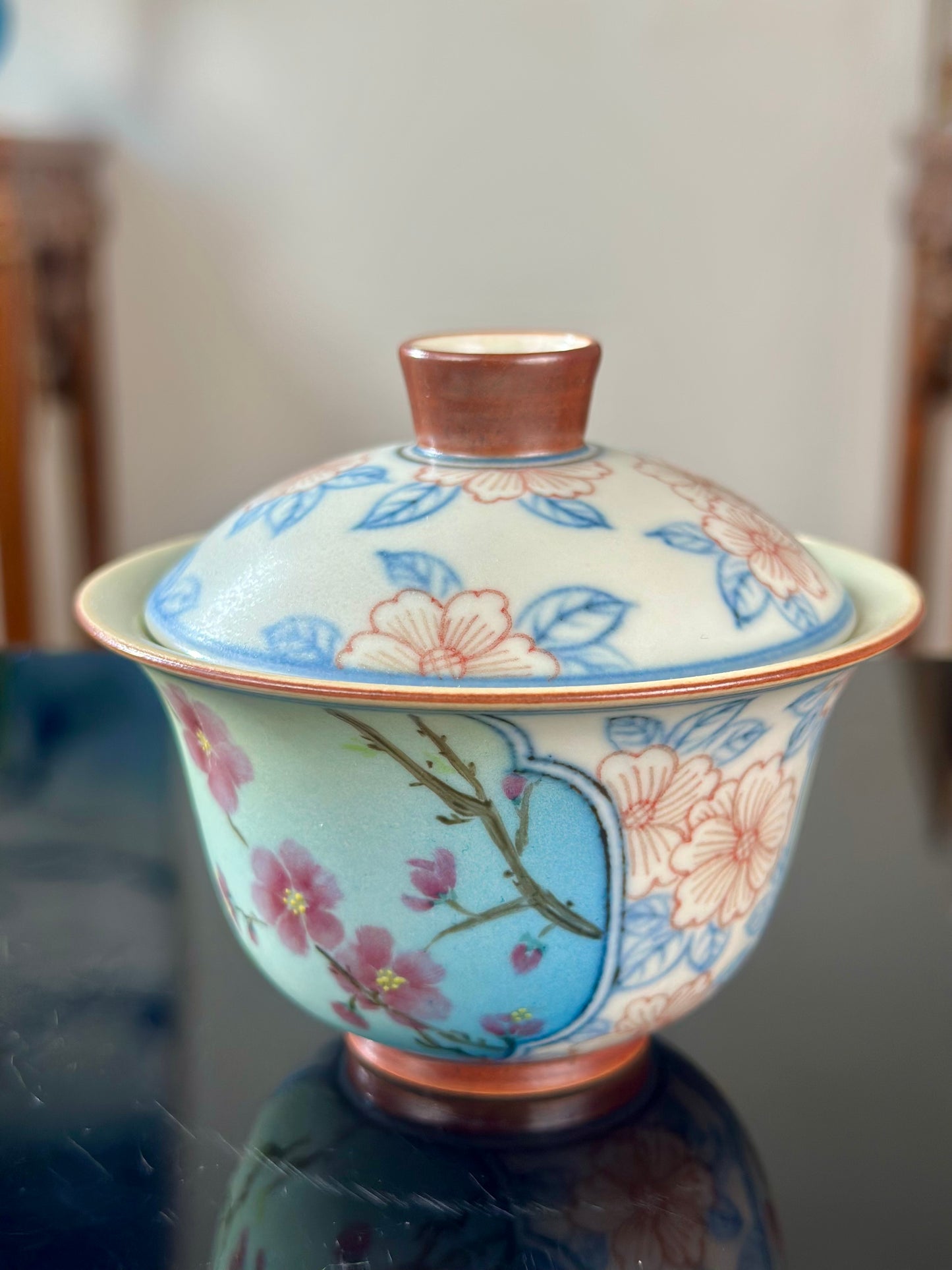 Handpainted Chinese High End Famille Rose Blue White Porcelain Gaiwan Peach Flower Pattern Teapot