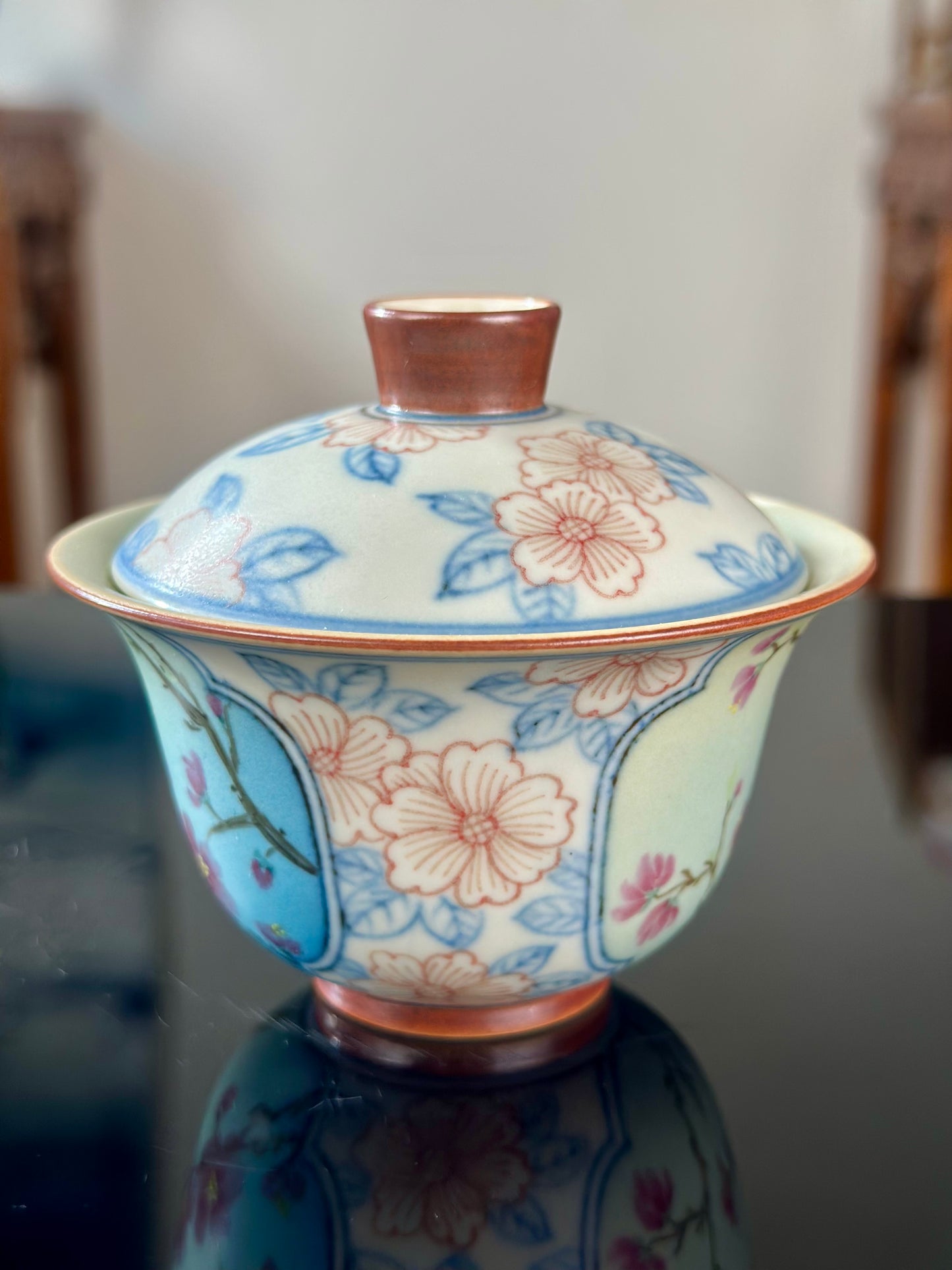 Handpainted Chinese High End Famille Rose Blue White Porcelain Gaiwan Peach Flower Pattern Teapot